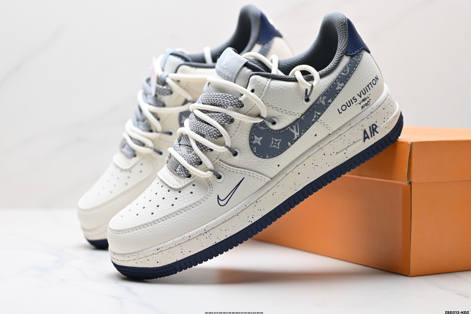 270 NIKE AIR FORCE 1‘07 LV8 DM6868-066