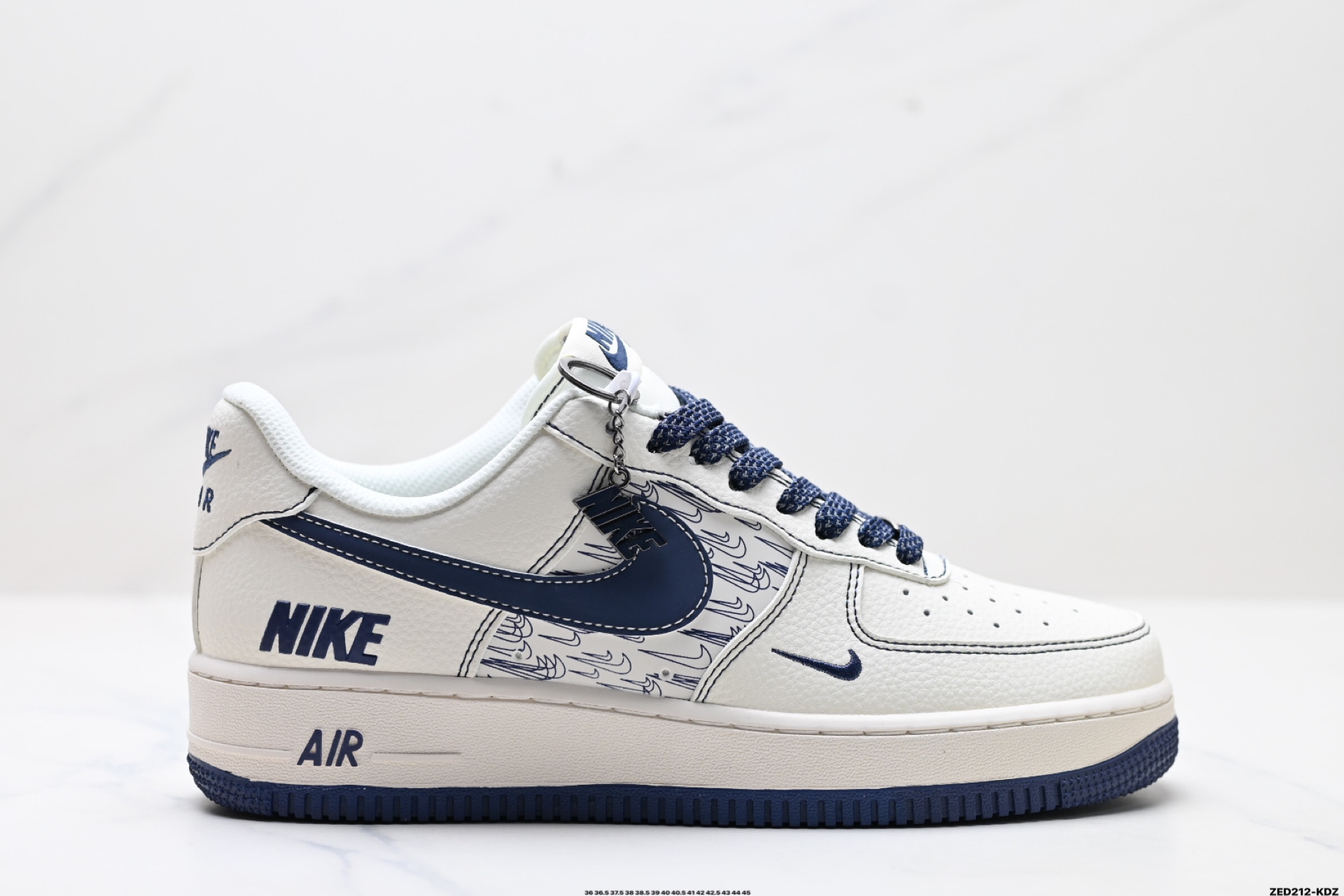 270 NIKE AIR FORCE 1‘07 LV8   HH7518-069