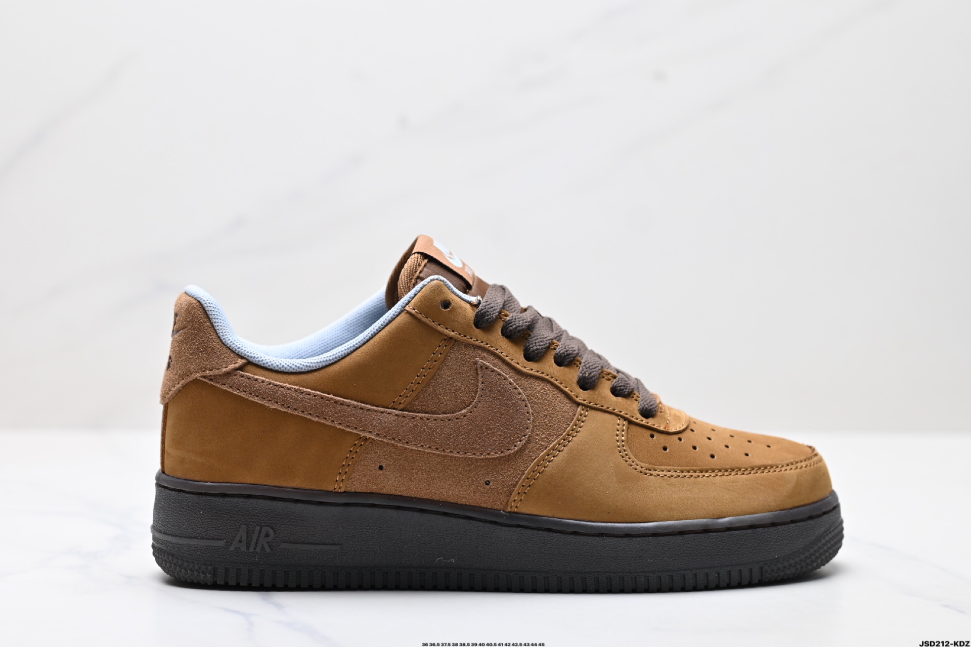 210 NIKE AIR FORCE 1‘07   IB4617-222