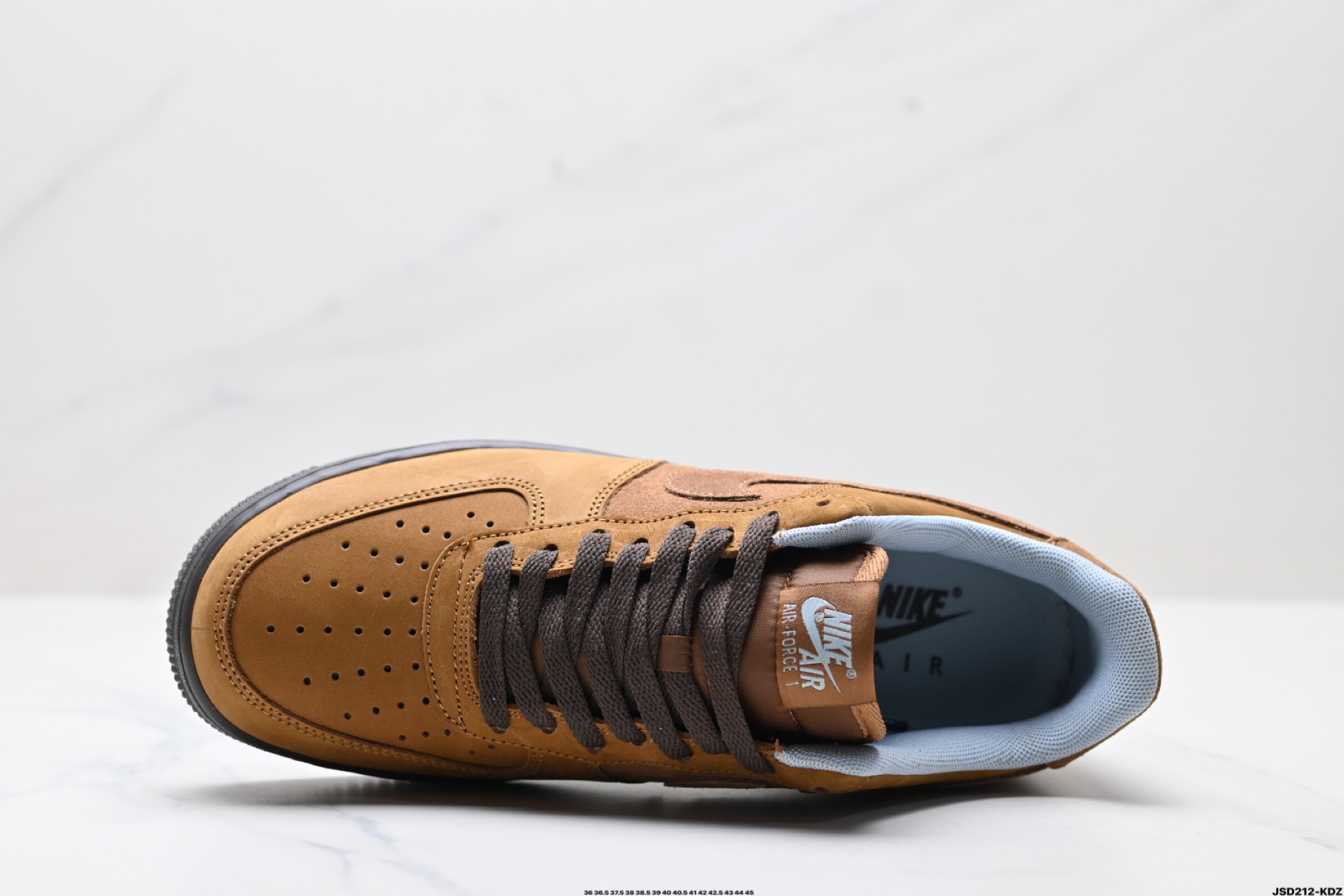 210 NIKE AIR FORCE 1‘07   IB4617-222