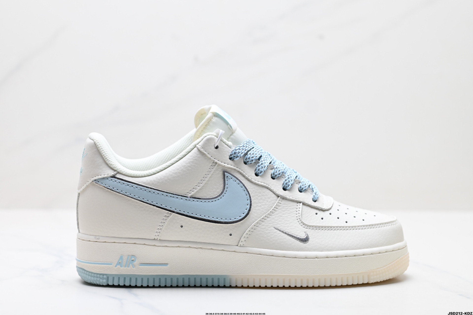 210 NIKE AIR FORCE 1‘07  JJ0253-008