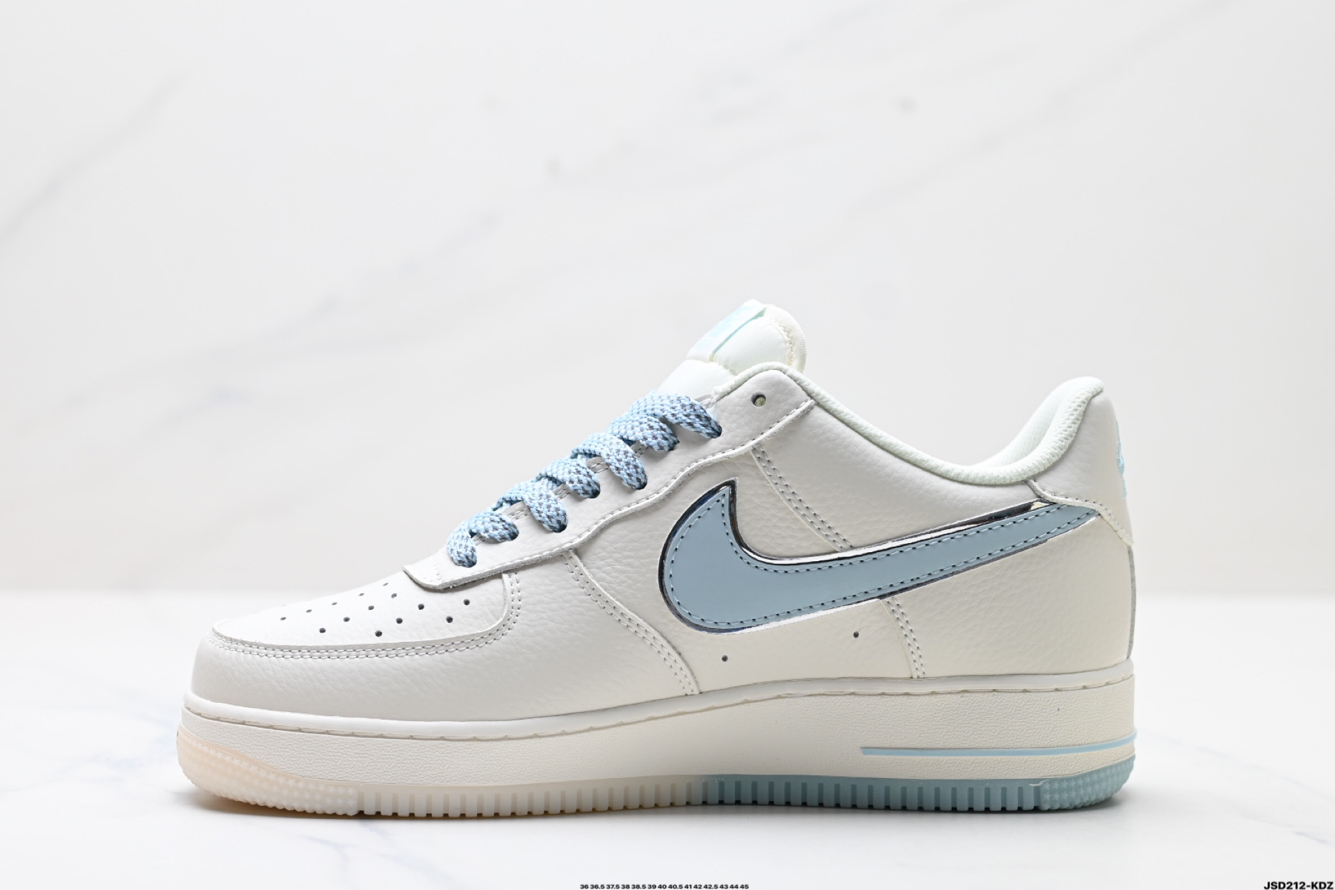 210 NIKE AIR FORCE 1‘07  JJ0253-008