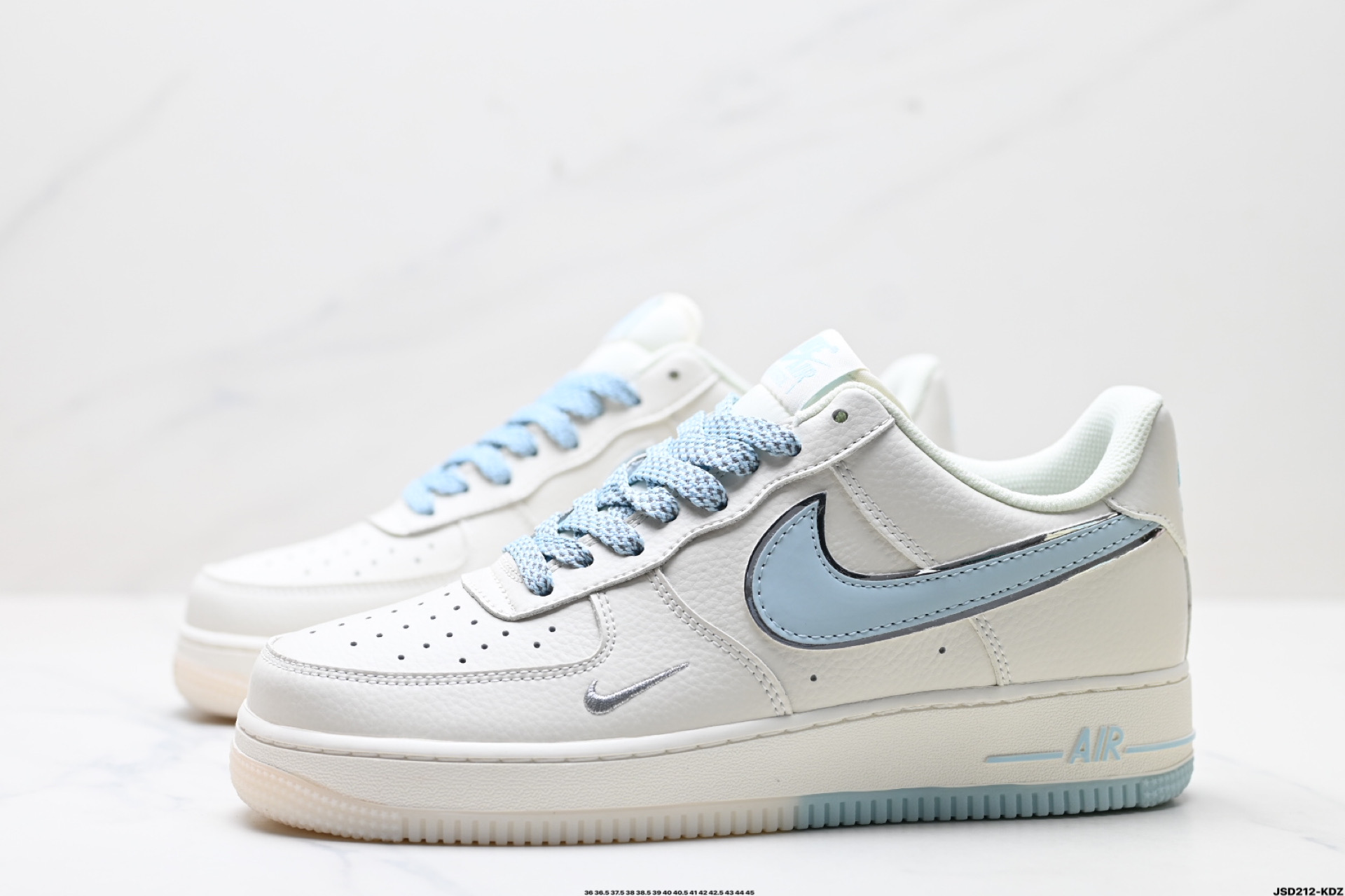 210 NIKE AIR FORCE 1‘07  JJ0253-008