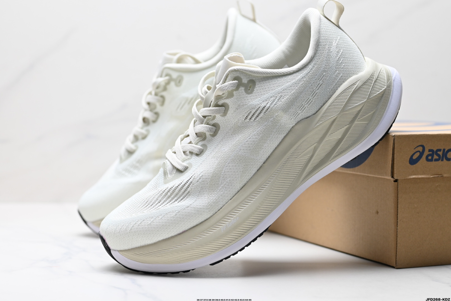 180 Asics SUPERBLAST 2 PARIS 舒适柔软 网布防滑耐磨 低帮 训练跑步鞋  1013A142-300