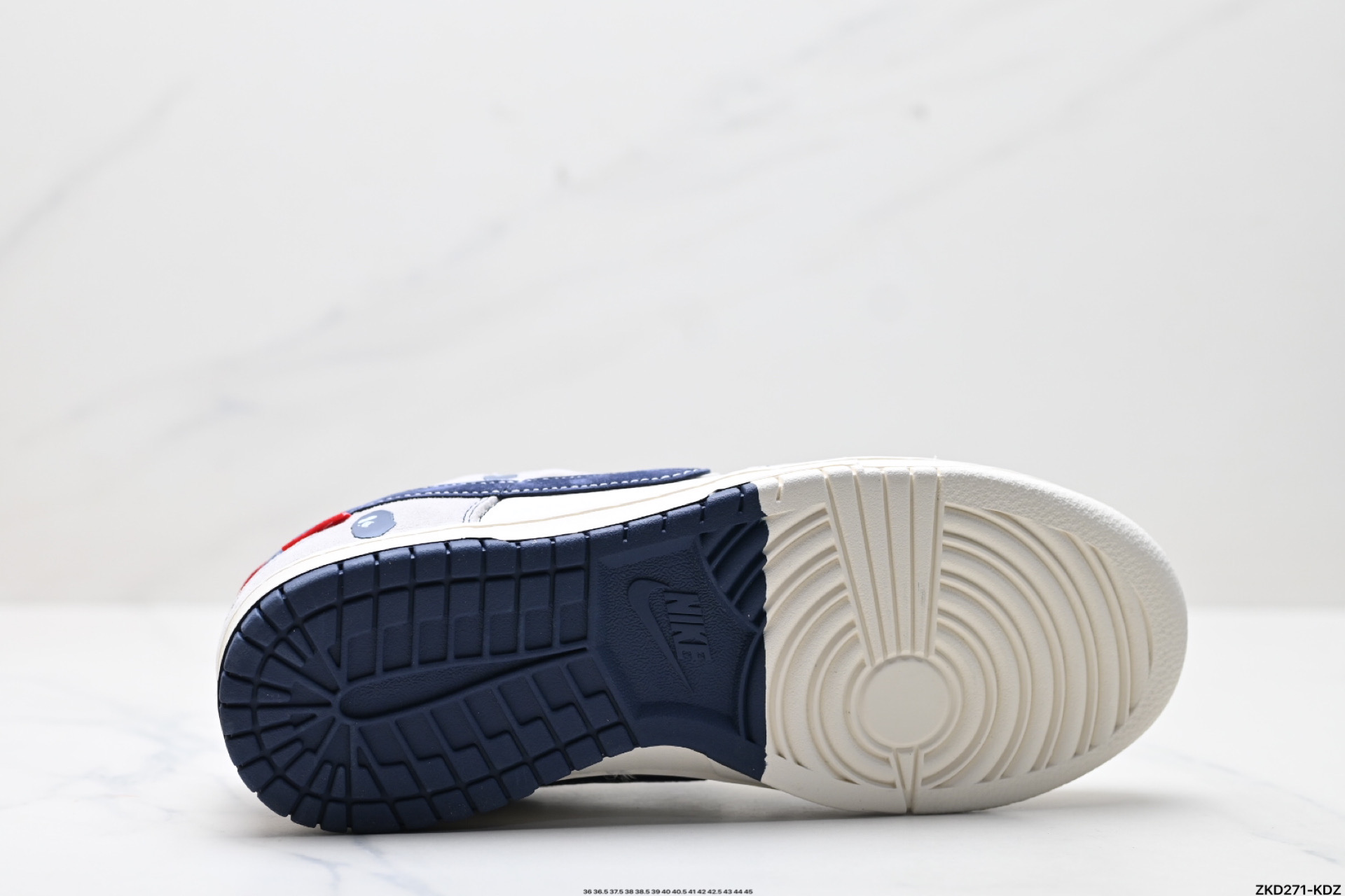 280 NK Dunk Low Retro “DIY高端定制” 低帮休闲运动板鞋   SJ2558-018