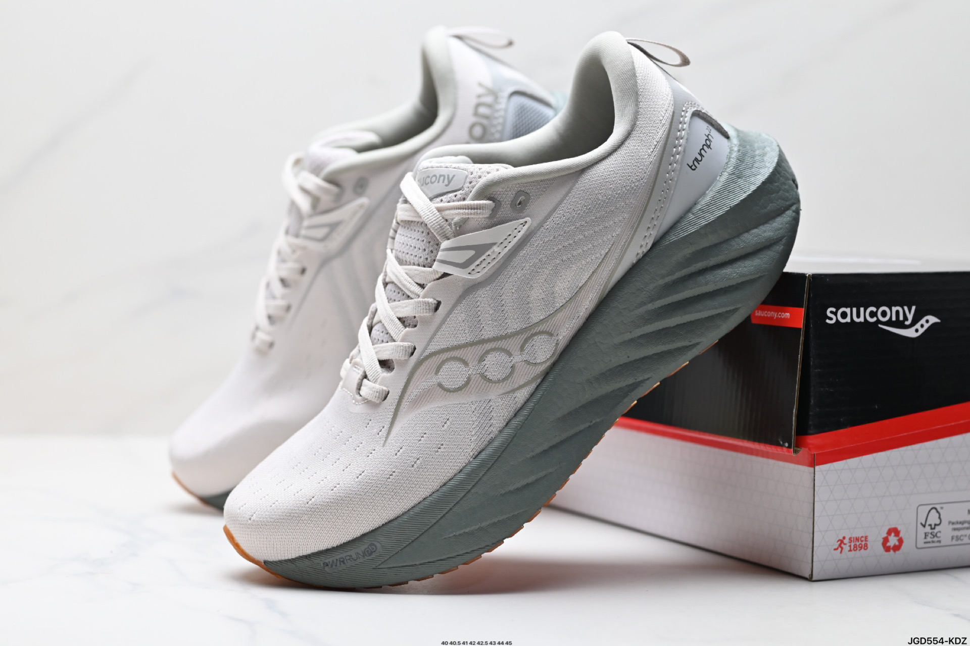 190 Saucony TRIUMPH 22 索康尼胜利 旗舰级缓震 慢跑减震透气 低帮训练跑步鞋  S20964-200