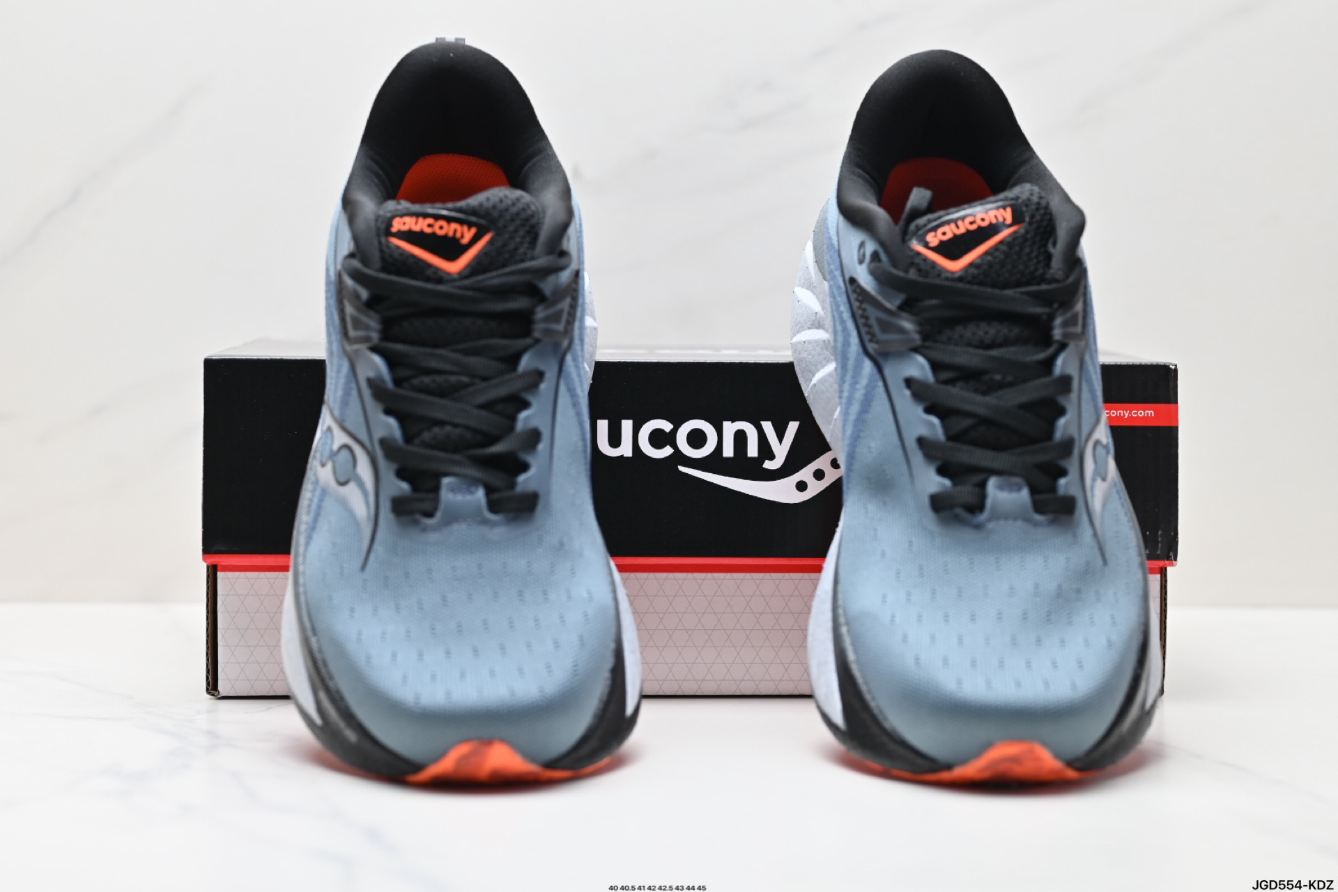 190 Saucony TRIUMPH 22 索康尼胜利 旗舰级缓震 慢跑减震透气 低帮训练跑步鞋  S20964-250