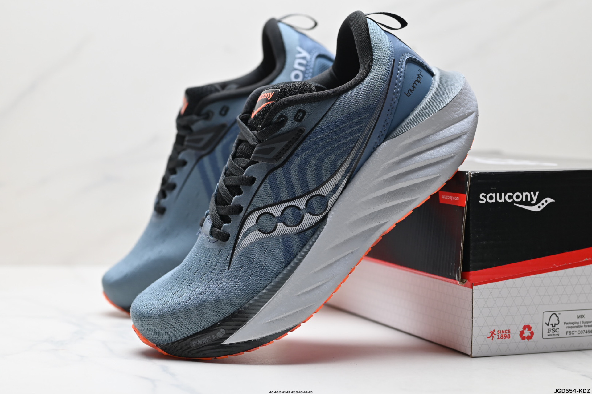 190 Saucony TRIUMPH 22 索康尼胜利 旗舰级缓震 慢跑减震透气 低帮训练跑步鞋  S20964-200
