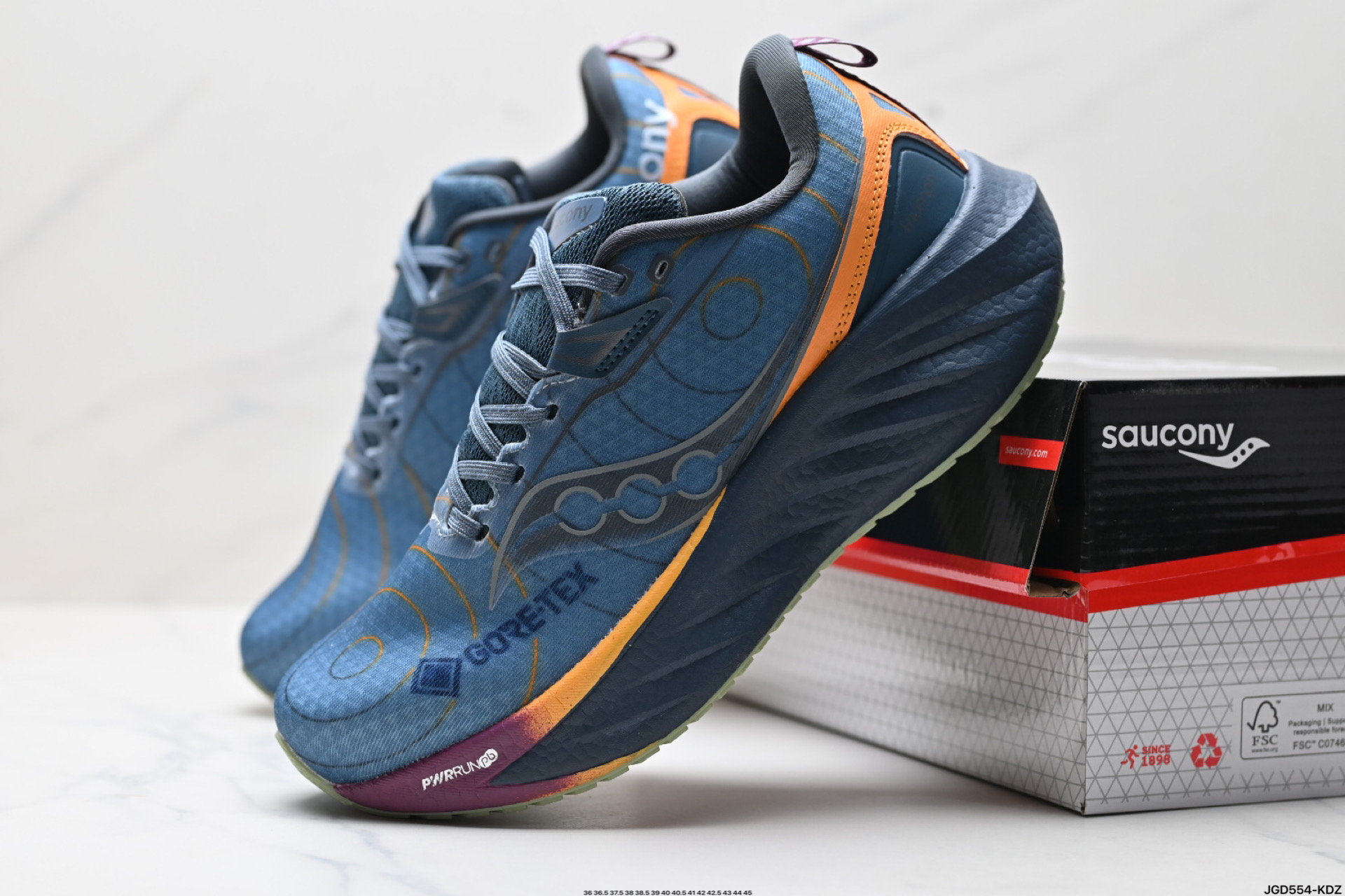 190 Saucony TRIUMPH 22 索康尼胜利 旗舰级缓震 慢跑减震透气 低帮训练跑步鞋  S20964-200