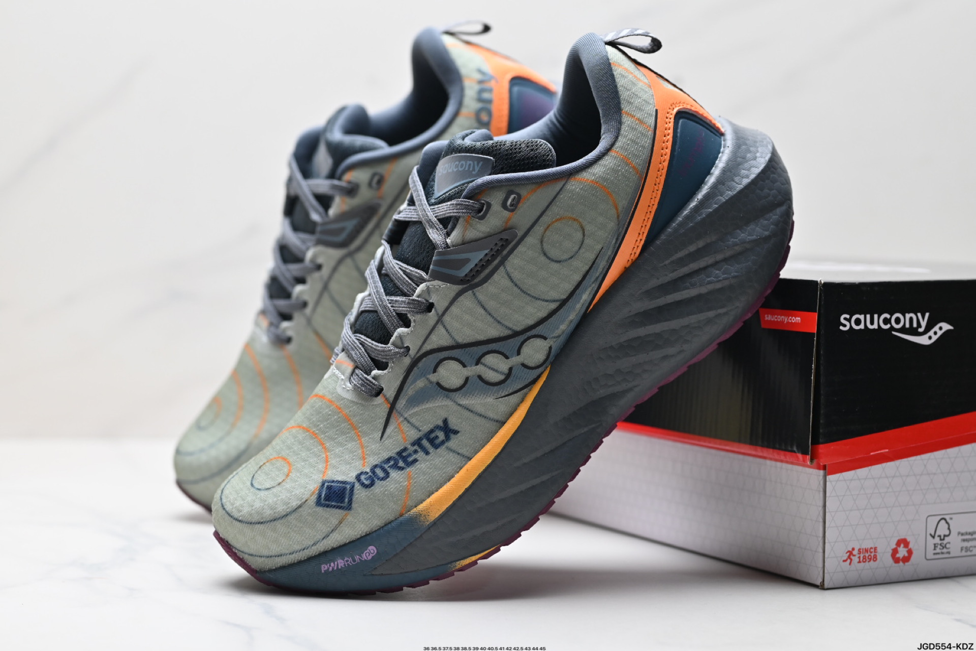 190 Saucony TRIUMPH 22 索康尼胜利 旗舰级缓震 慢跑减震透气 低帮训练跑步鞋  S20964-200