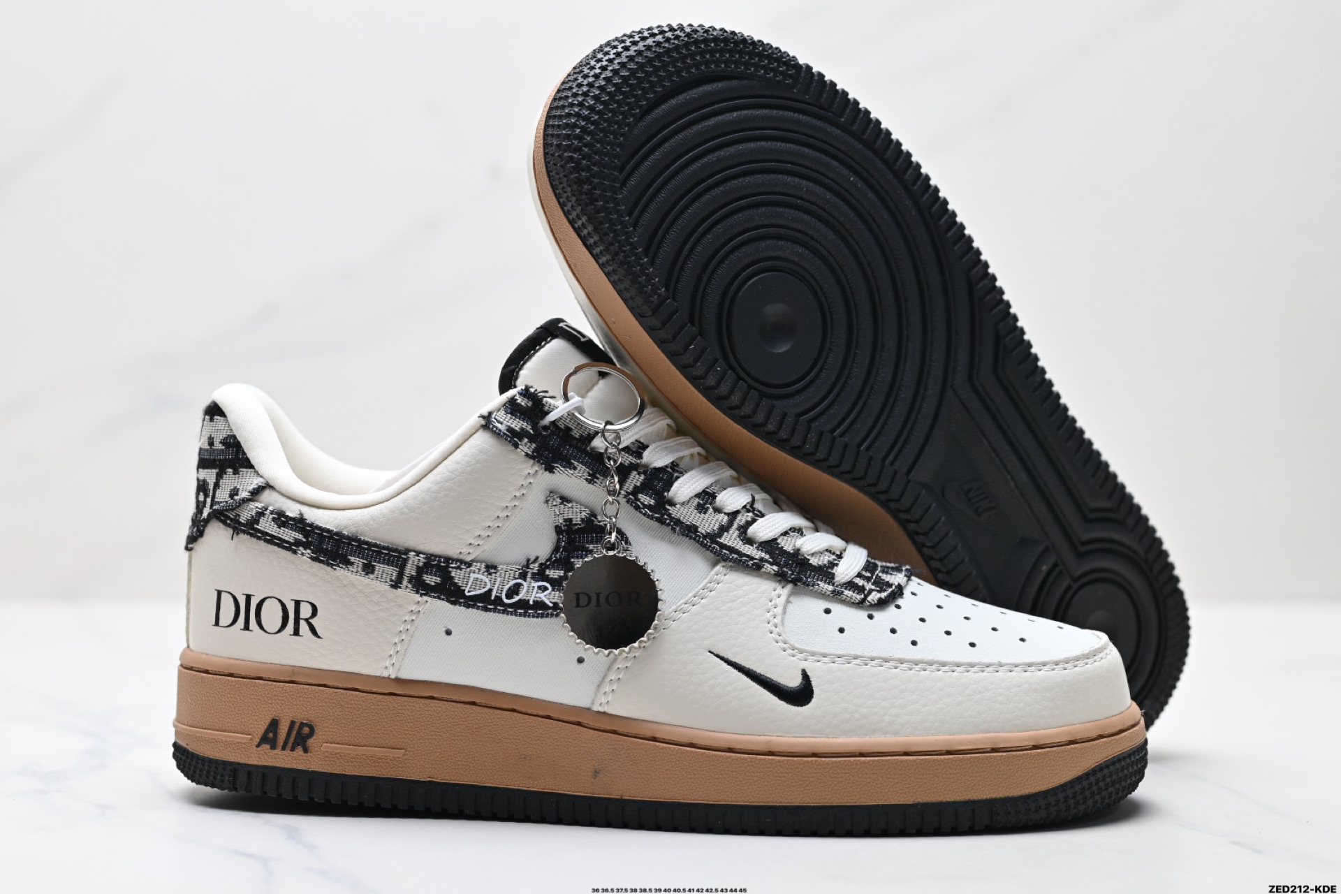 270 NIKE AIR FORCE 1‘07 LV8    KK1988-048