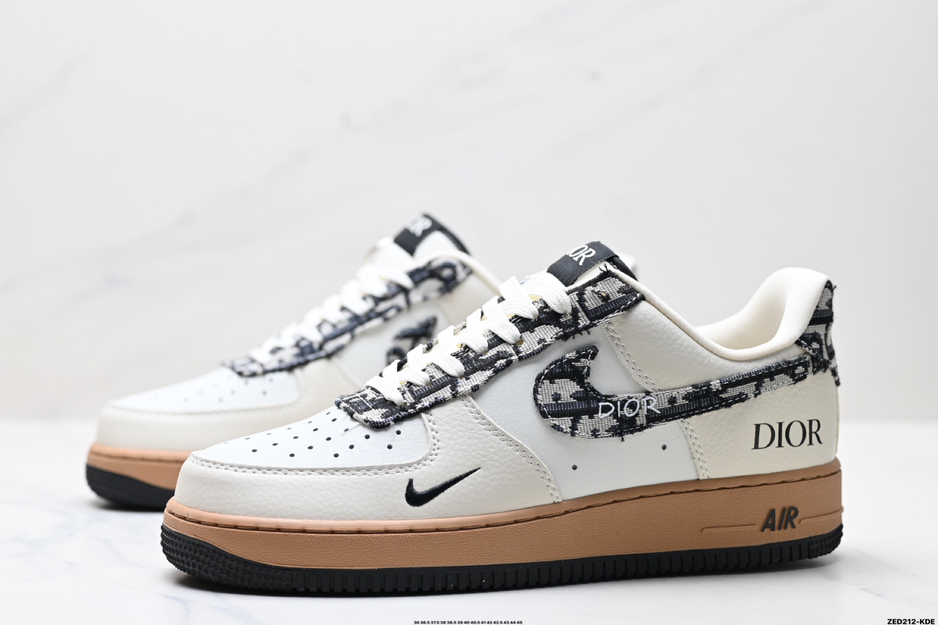 270 NIKE AIR FORCE 1‘07 LV8    KK1988-048