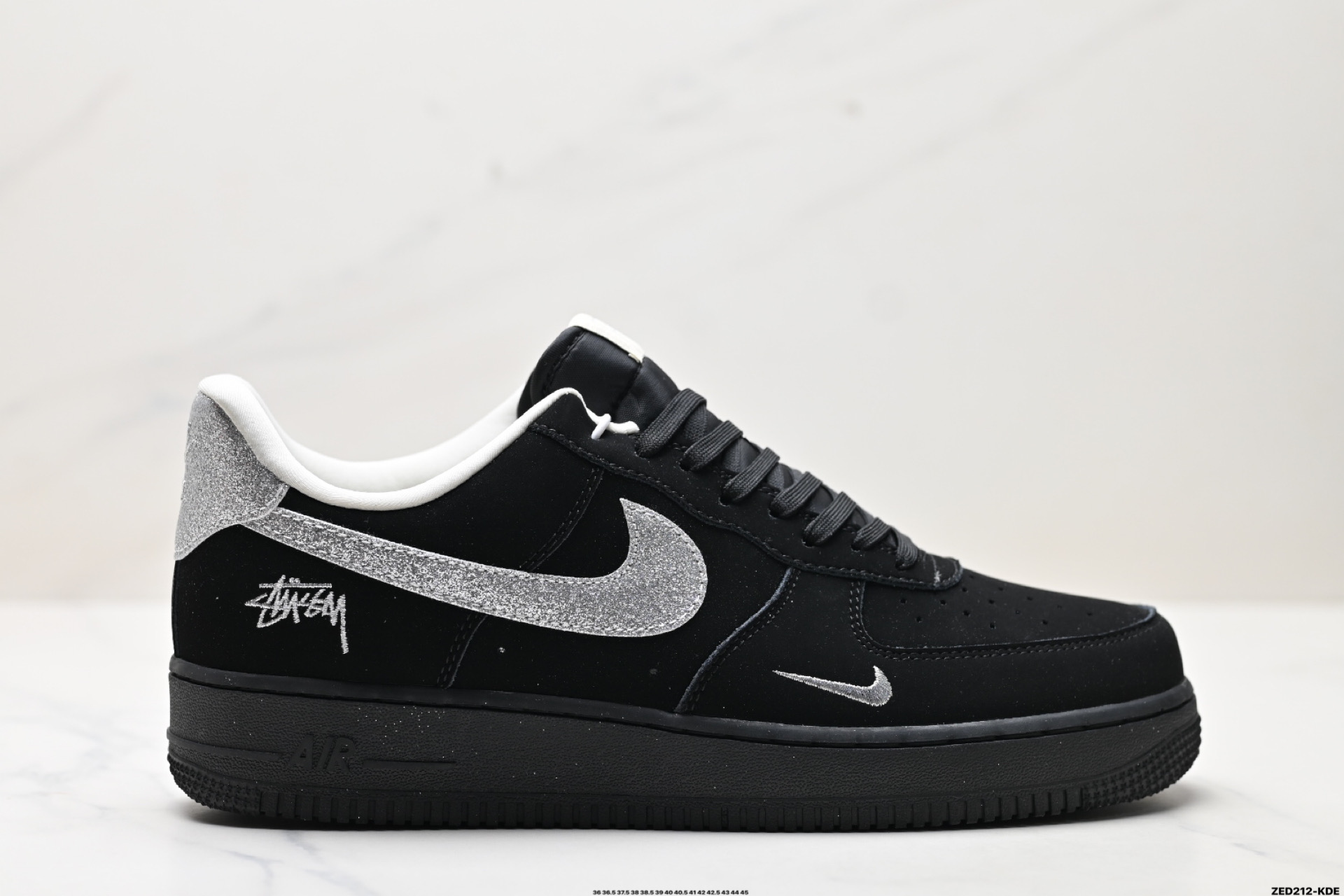 270 NIKE AIR FORCE 1‘07 LV8 DF0188-043