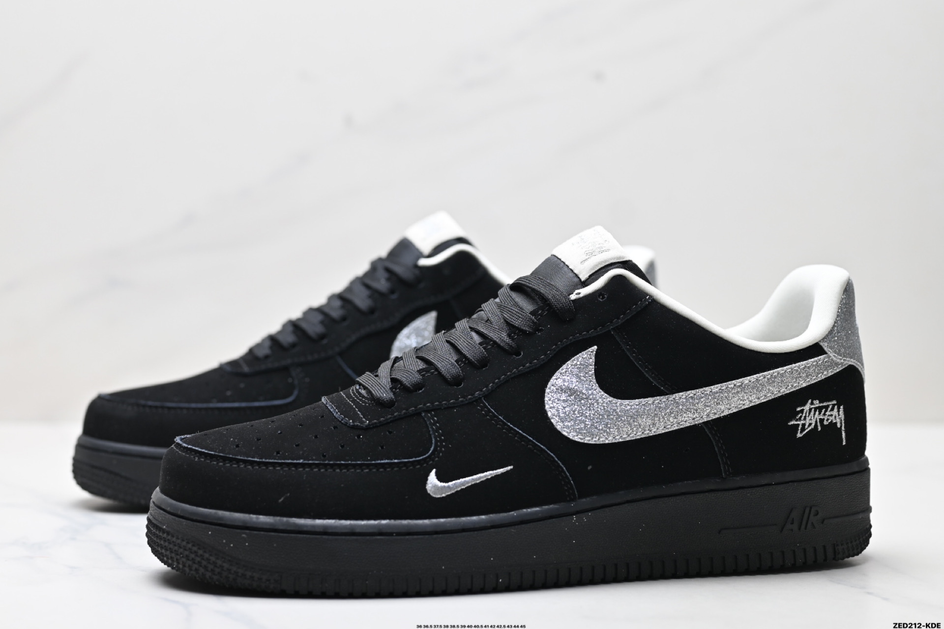 270 NIKE AIR FORCE 1‘07 LV8 DF0188-043