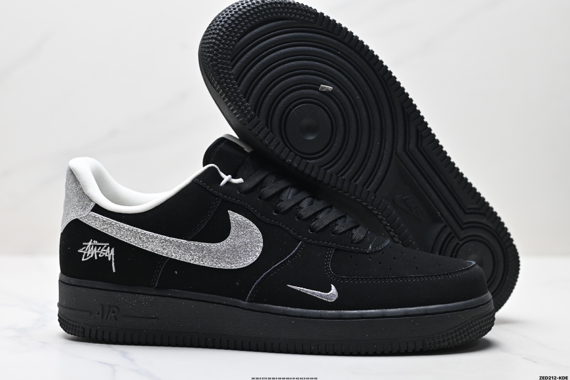 270 NIKE AIR FORCE 1‘07 LV8 DF0188-043