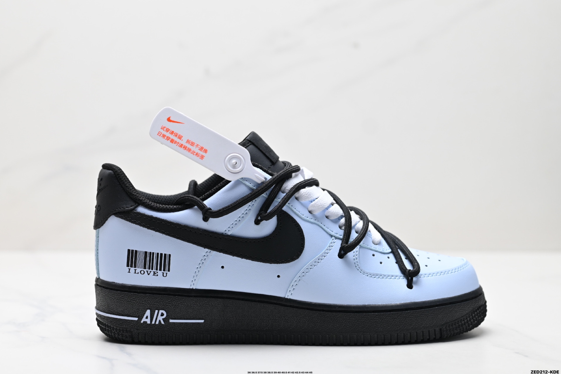 270 NIKE AIR FORCE 1‘07 LV8    ZH0316-067