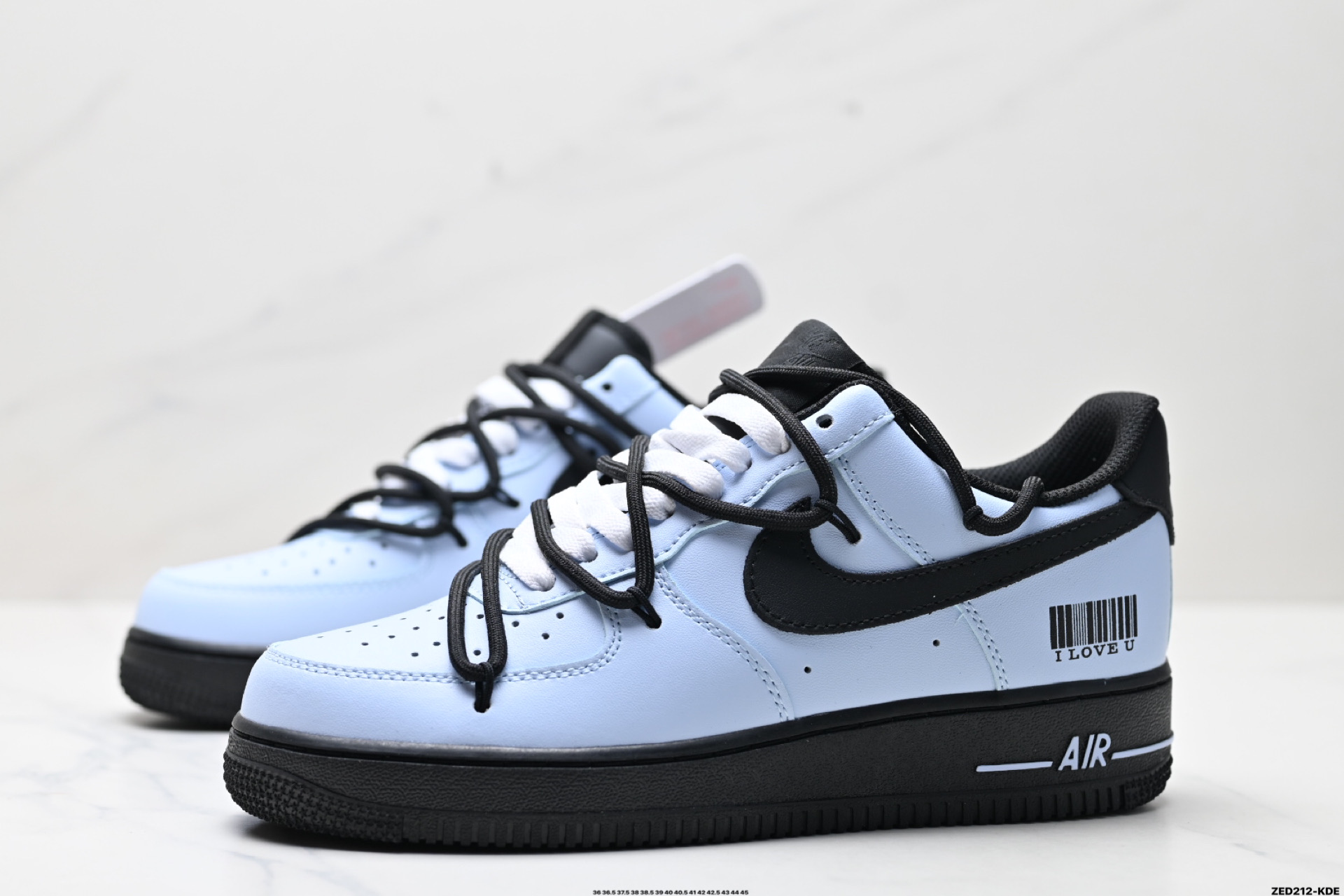 270 NIKE AIR FORCE 1‘07 LV8    ZH0316-067