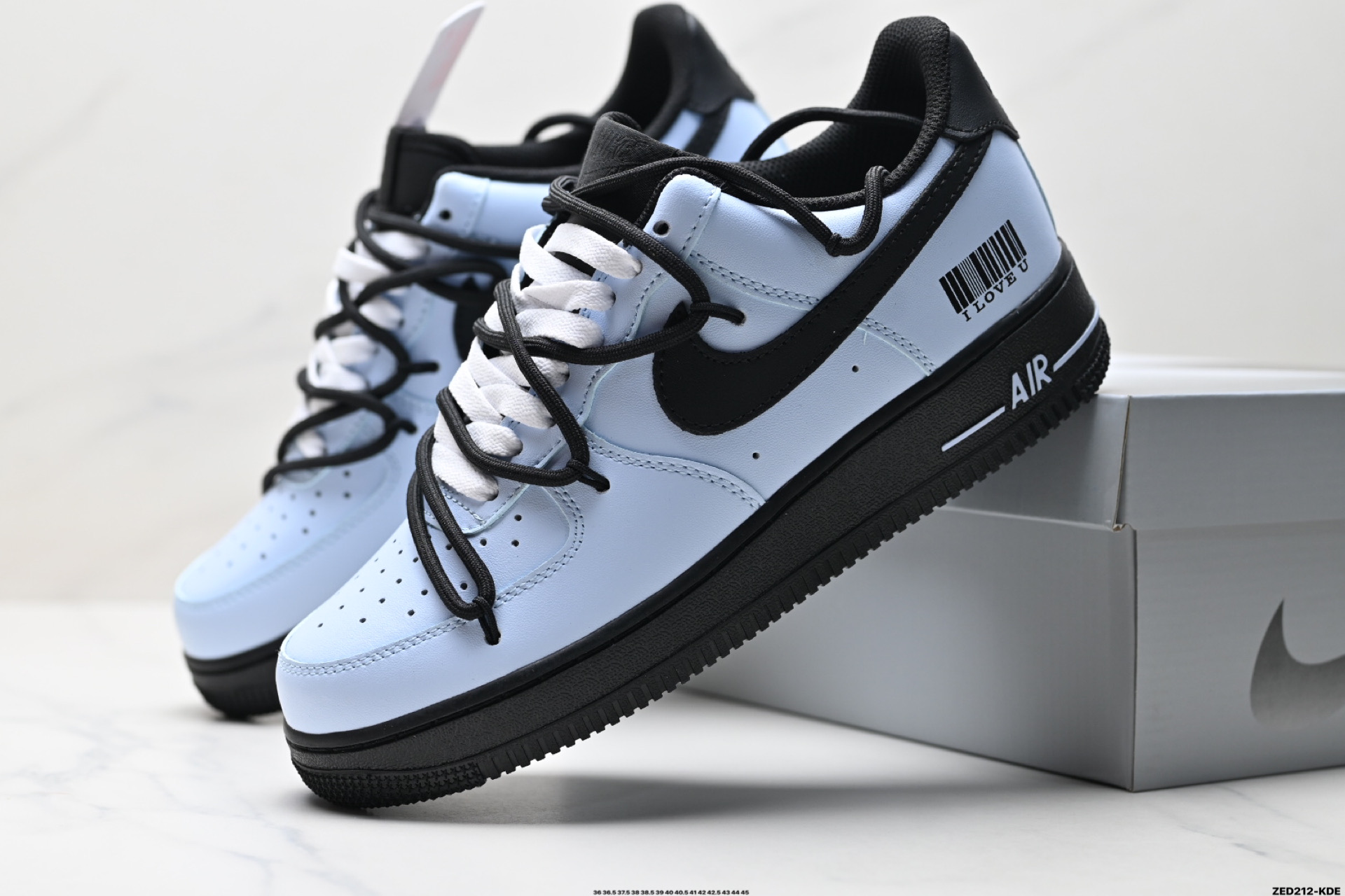 270 NIKE AIR FORCE 1‘07 LV8    ZH0316-067