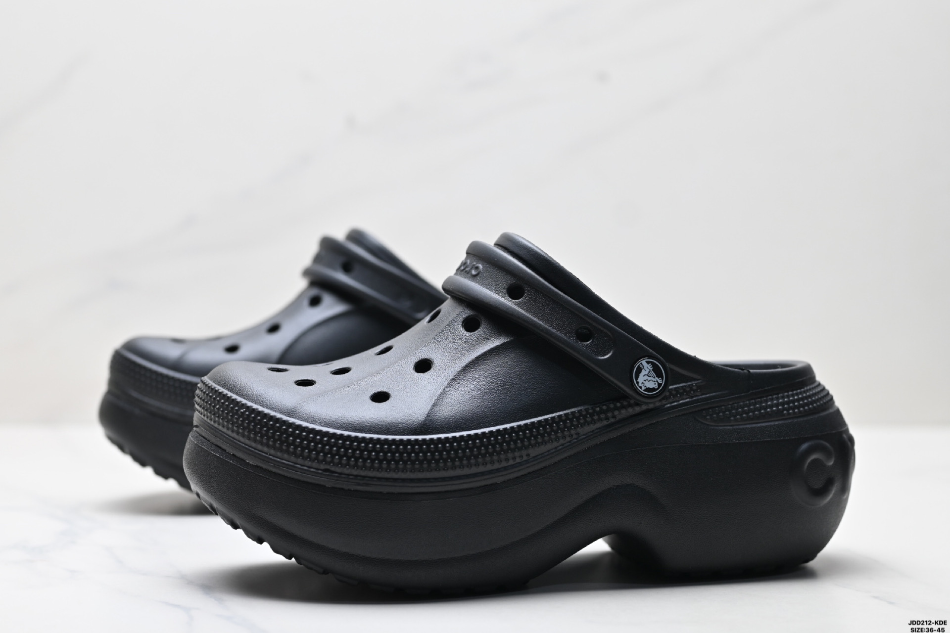 130 Crocs卡骆驰 简约圆头 防磨防滑包头拖鞋