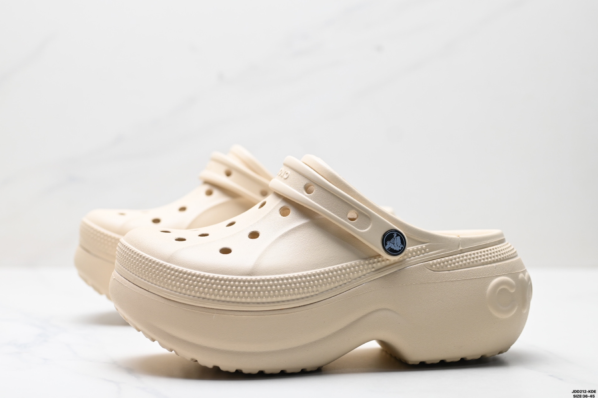 130 Crocs卡骆驰 简约圆头 防磨防滑包头拖鞋