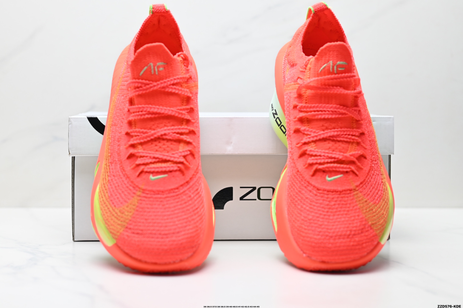 260 新品发布 Nike Air Zoom Alphafly NEXT%整体采用前作的设计语言 FD8395-660