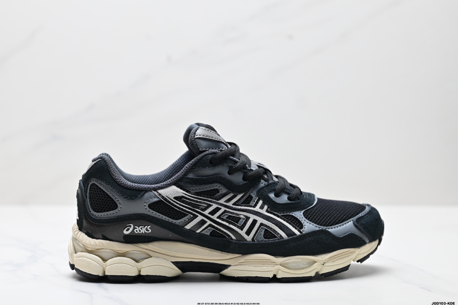 190 ASICS/亚瑟士GEL-NYC 2055透气网眼鞋面配合部分合成革材质  1203A788-101