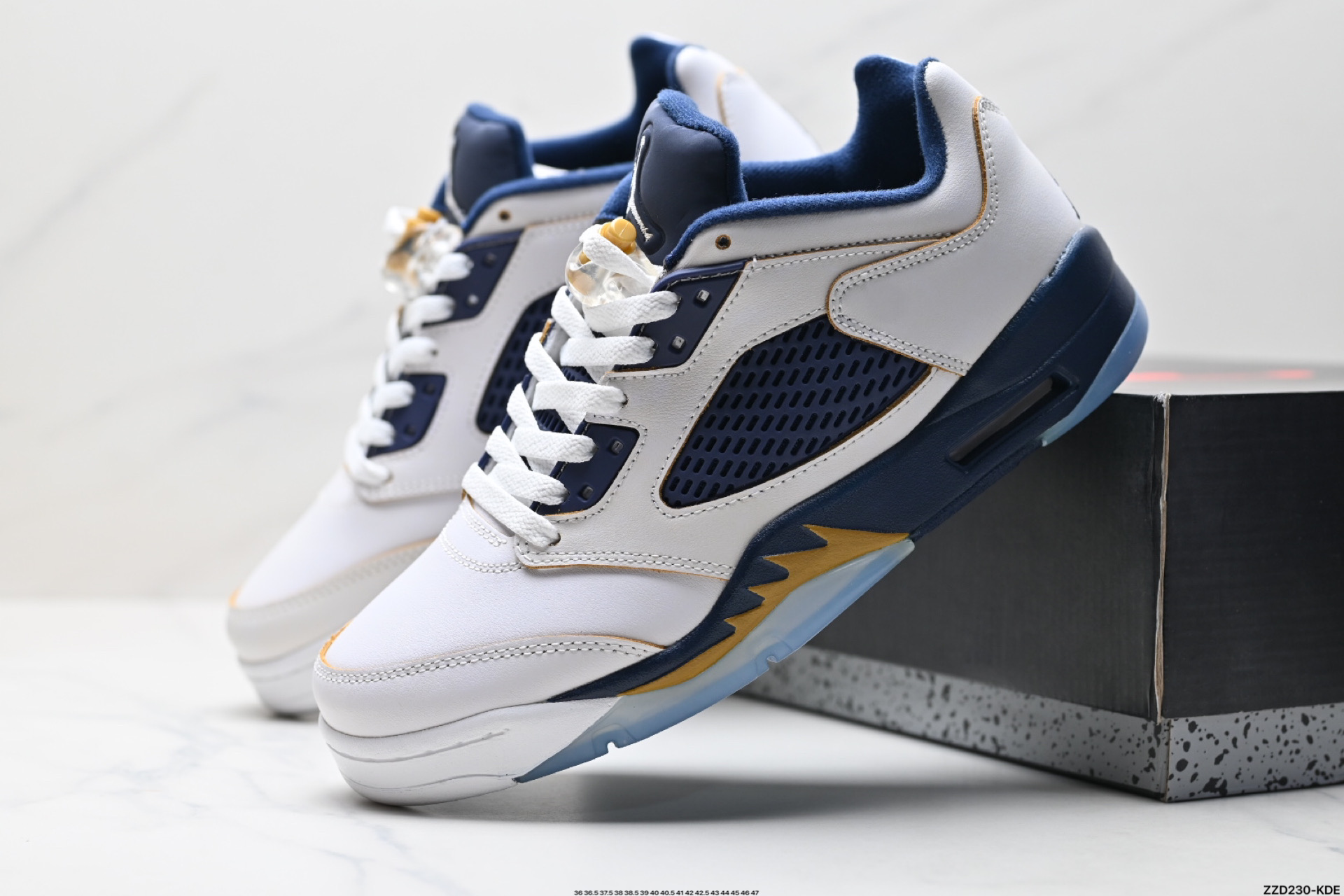 260  Nike Air Jordan 5 Retro Low迈克尔 乔丹 AJ5减震防滑篮球鞋 DX4355-015