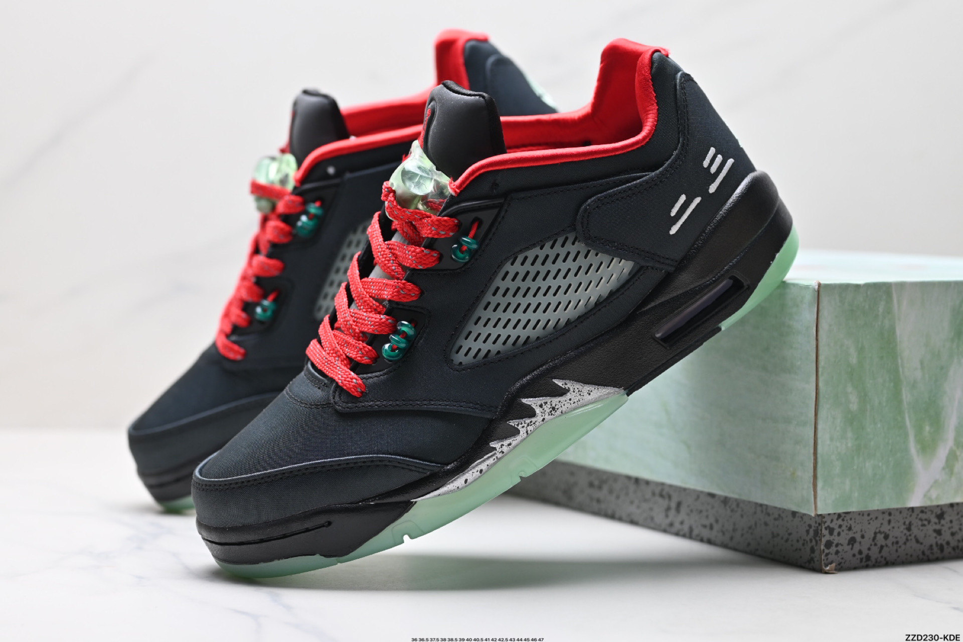 260  Nike Air Jordan 5 Retro Low迈克尔 乔丹 AJ5减震防滑篮球鞋 DX4355-015