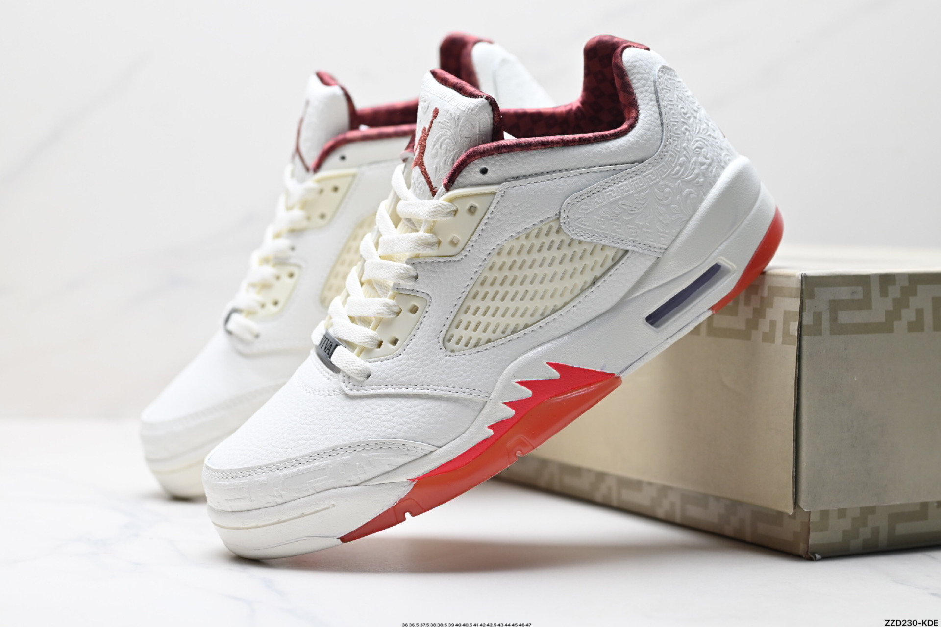 260  Nike Air Jordan 5 Retro Low迈克尔 乔丹 AJ5减震防滑篮球鞋 DX4355-015