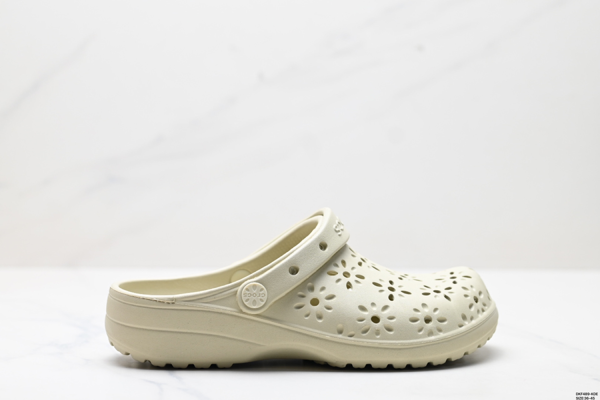 💰45
公司级✅Crocs卡骆驰 经典花蕊 EVA 轻便透气 洞洞鞋
想要对喜爱的经典洞洞鞋有全新的认识这款经典花蕊一定能满足您的需求经典 洞洞鞋型与流线型厚度的结合 让脚部线条更纤细
尺码:36-45
ID:DKF489-KDE