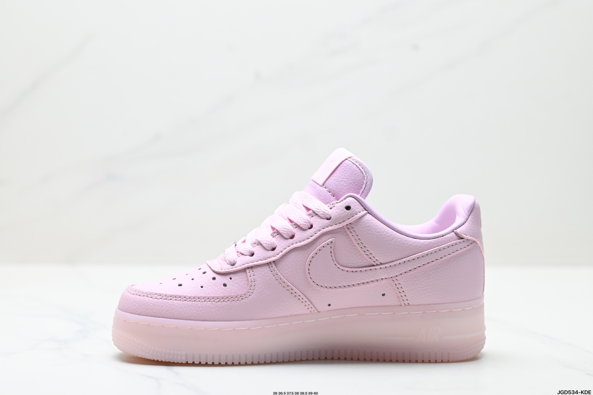 190 NIKE AIR FORCE 1‘07   CZ8065-600