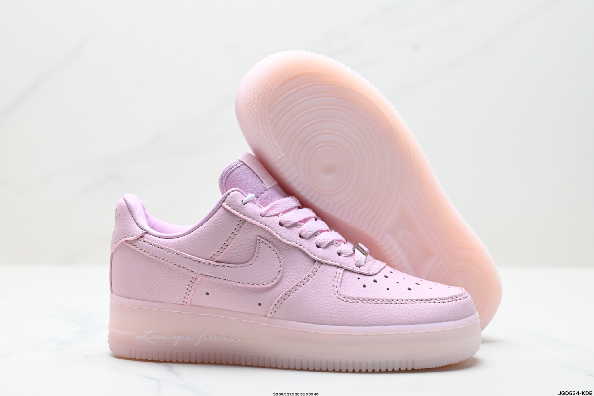 190 NIKE AIR FORCE 1‘07   CZ8065-600