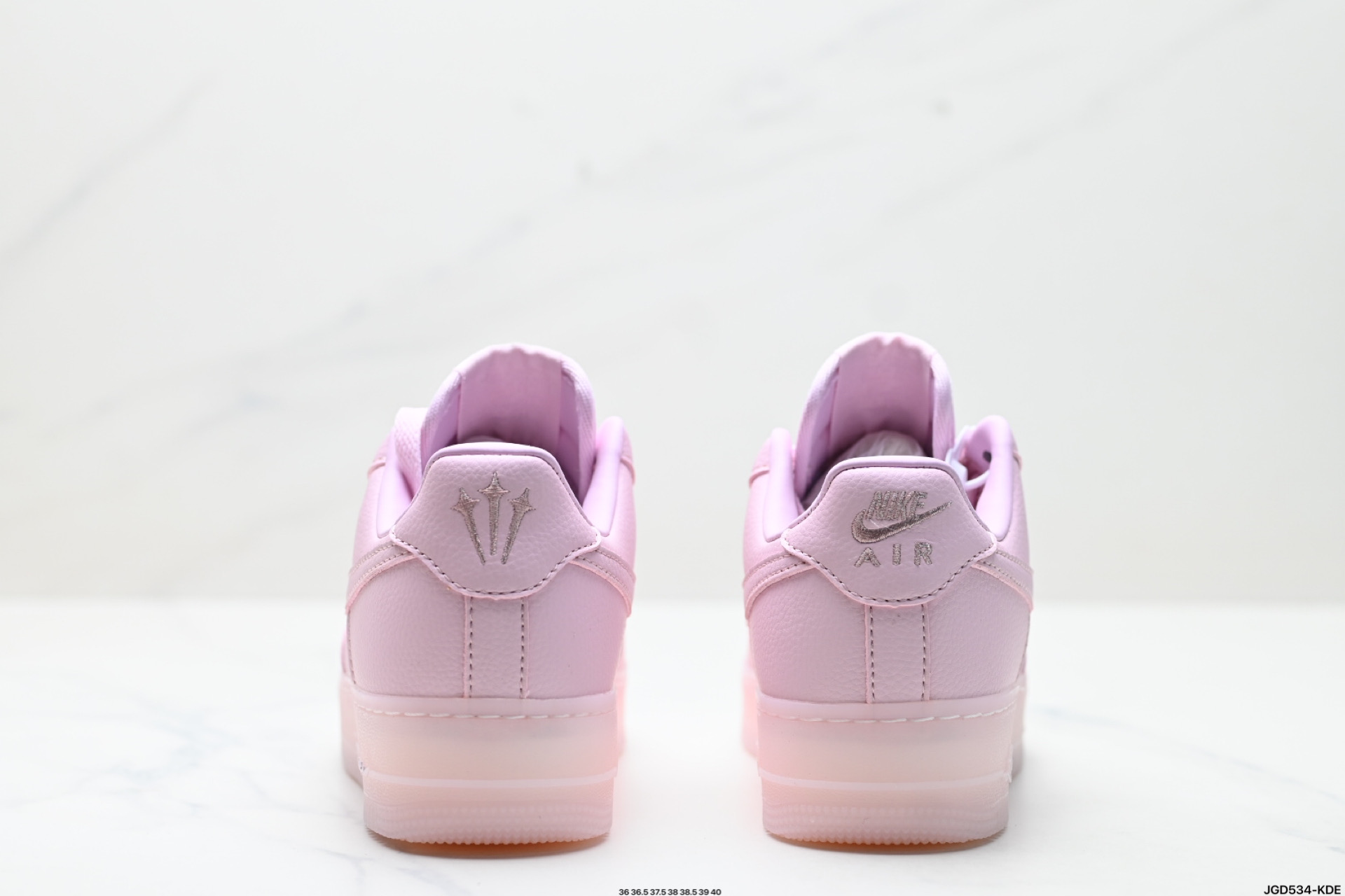 190 NIKE AIR FORCE 1‘07   CZ8065-600
