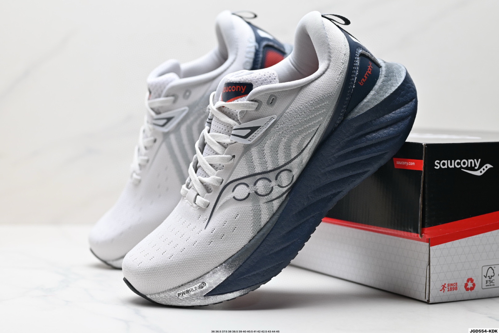 190 Saucony TRIUMPH 22 索康尼胜利 旗舰级缓震 慢跑减震透气 低帮训练跑步鞋  S20964-250
