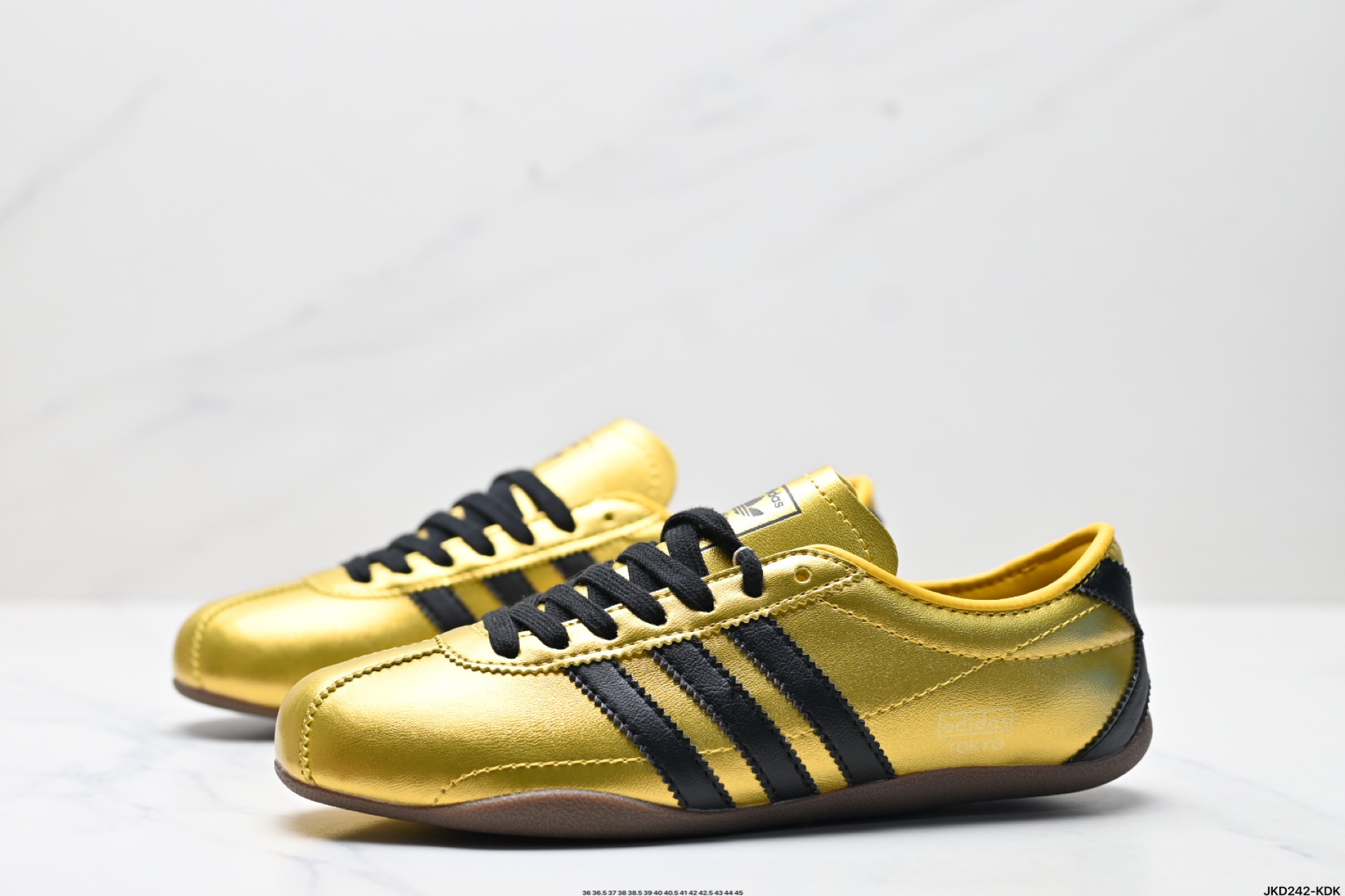 170 adida阿迪达斯TOKYO PACK舒适百搭经典休闲运动鞋  JQ2156