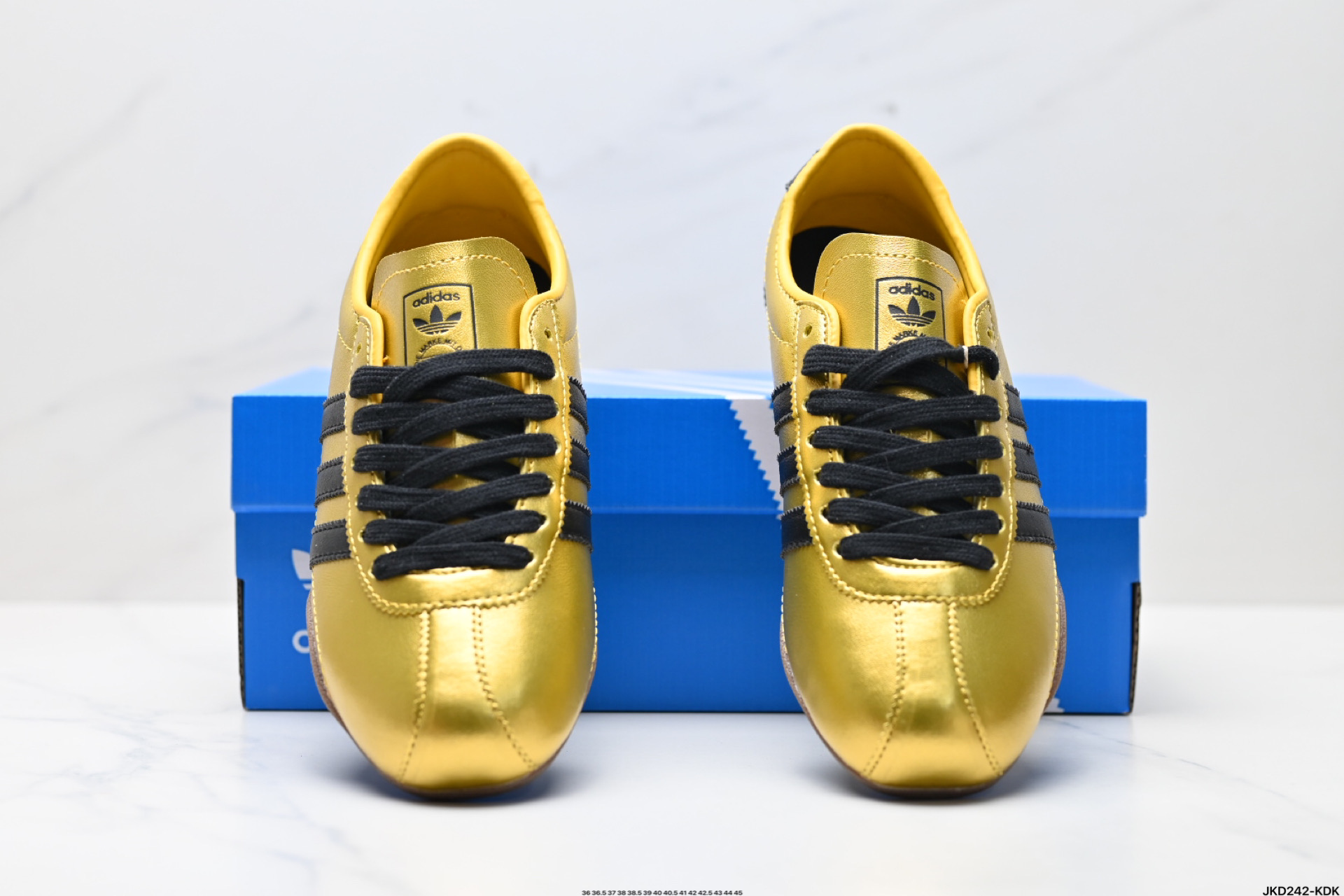 170 adida阿迪达斯TOKYO PACK舒适百搭经典休闲运动鞋  JQ2156
