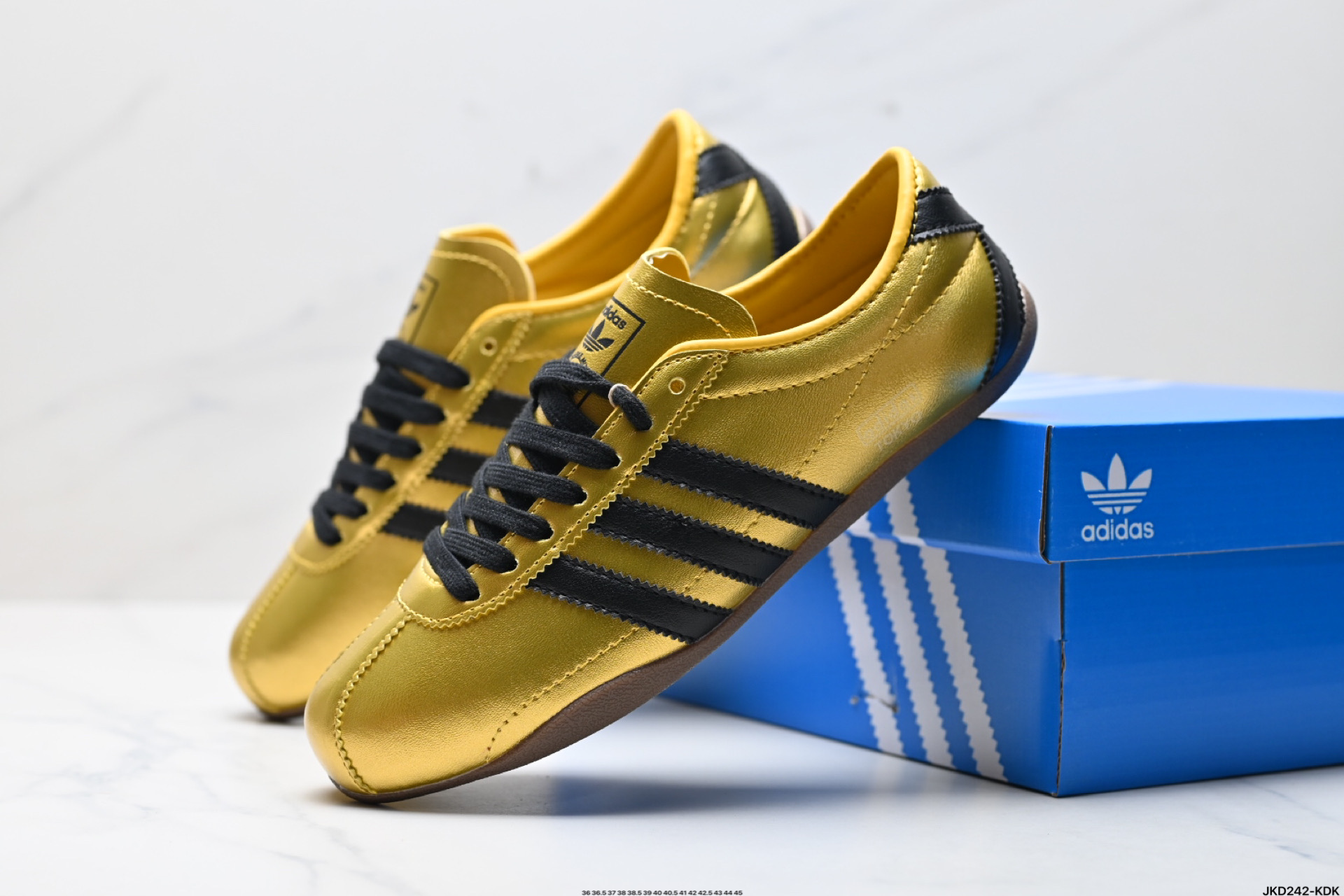170 adida阿迪达斯TOKYO PACK舒适百搭经典休闲运动鞋  JQ2156