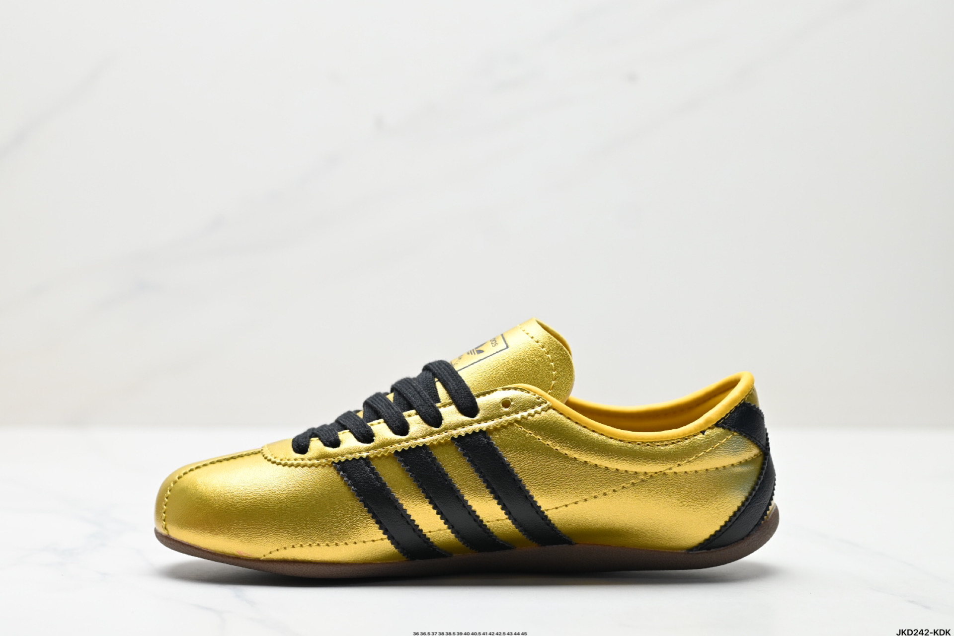 170 adida阿迪达斯TOKYO PACK舒适百搭经典休闲运动鞋  JQ2156