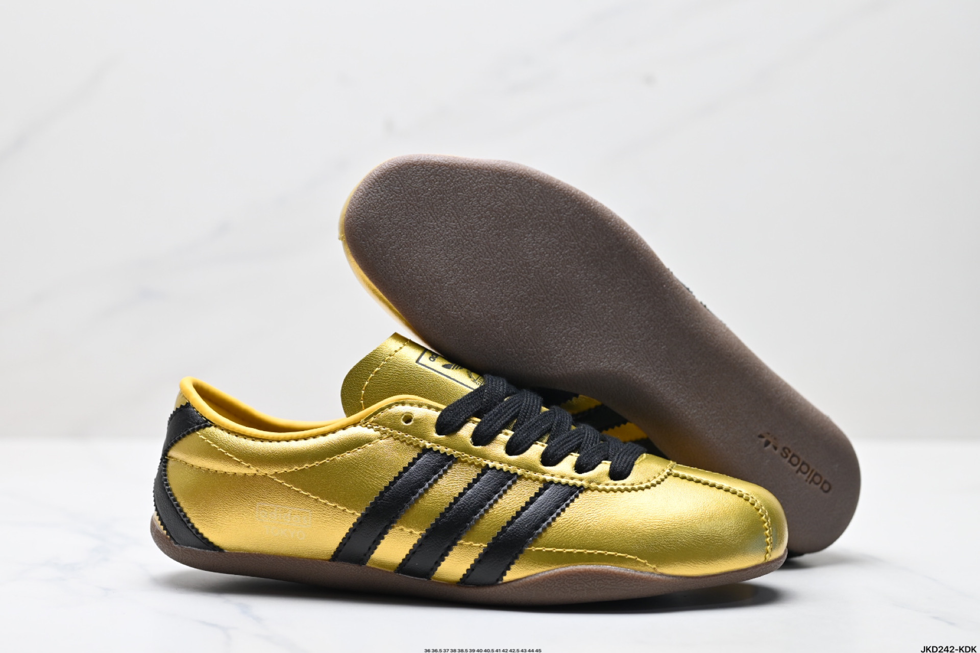 170 adida阿迪达斯TOKYO PACK舒适百搭经典休闲运动鞋  JQ2156