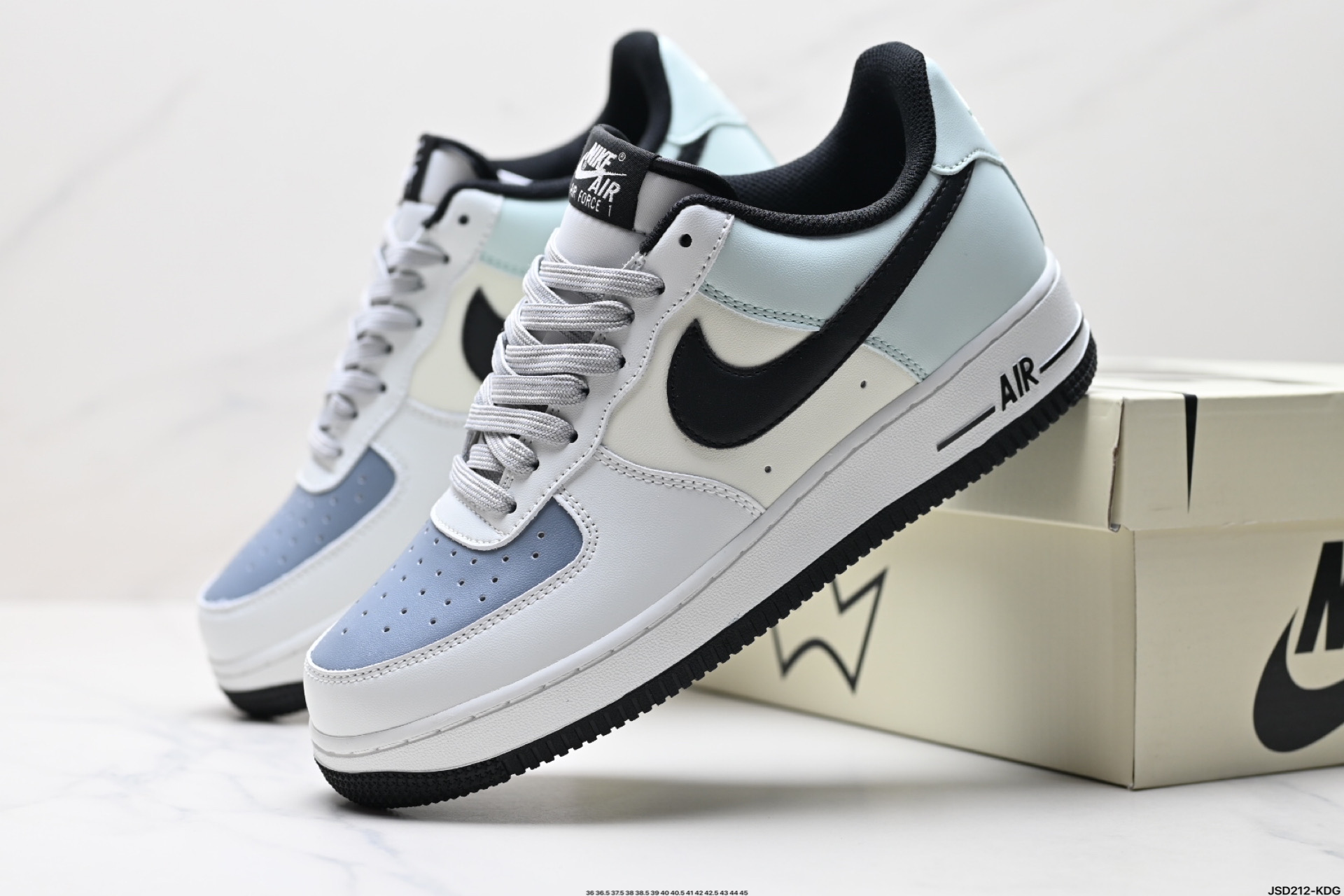 210 NIKE AIR FORCE 1‘07  GY5696-779