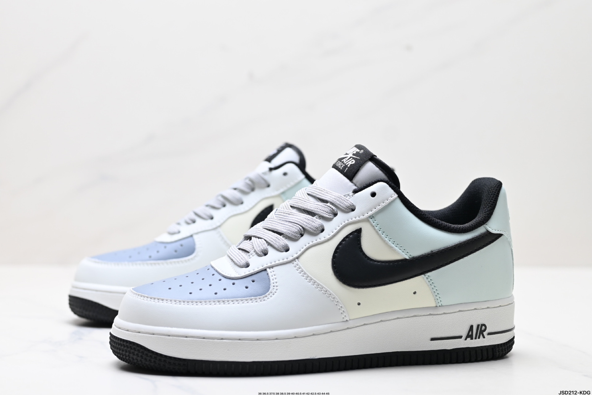 210 NIKE AIR FORCE 1‘07  GY5696-779