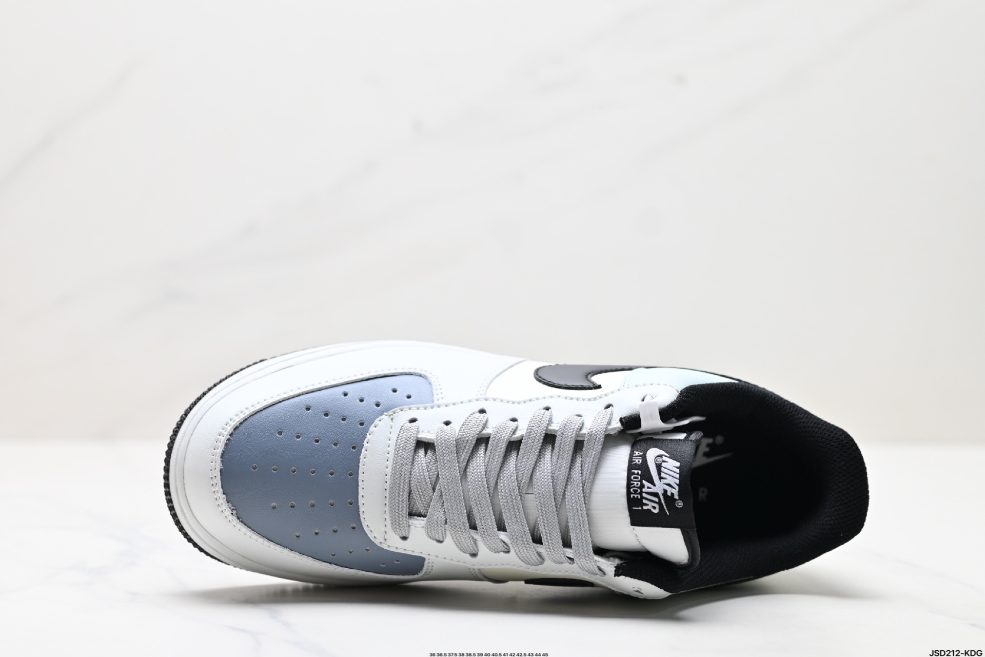 210 NIKE AIR FORCE 1‘07  GY5696-779