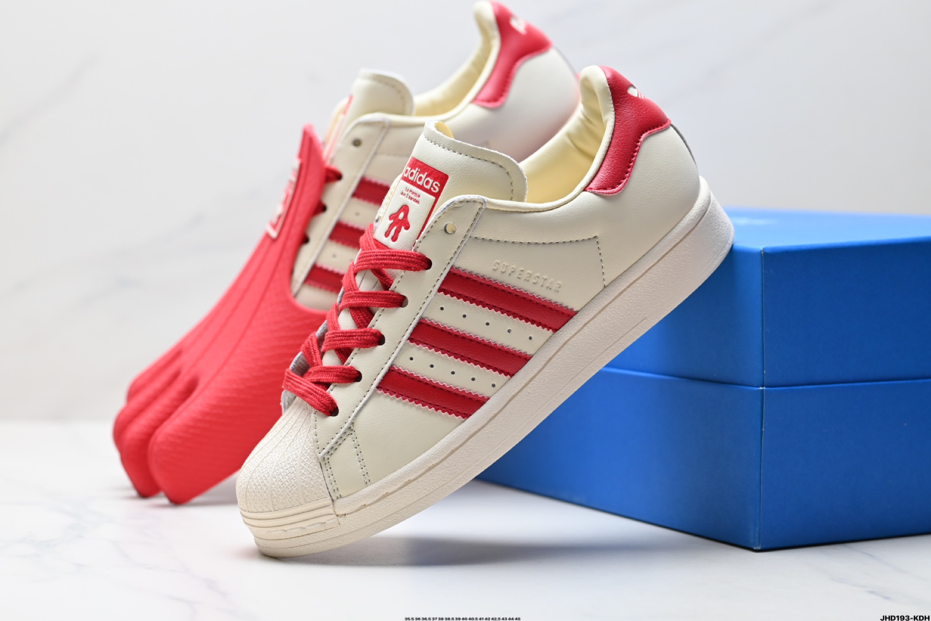 200 AVAVAV x Adidas originals SUPERSTAR 柔软舒适 防滑耐磨 阿迪达斯 贝壳头 低帮板鞋  JP7172