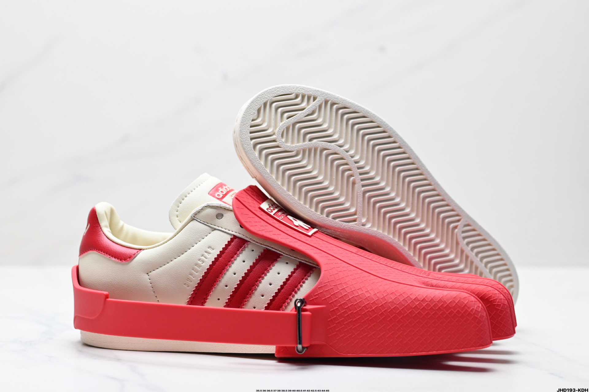 200 AVAVAV x Adidas originals SUPERSTAR 柔软舒适 防滑耐磨 阿迪达斯 贝壳头 低帮板鞋  JP7172