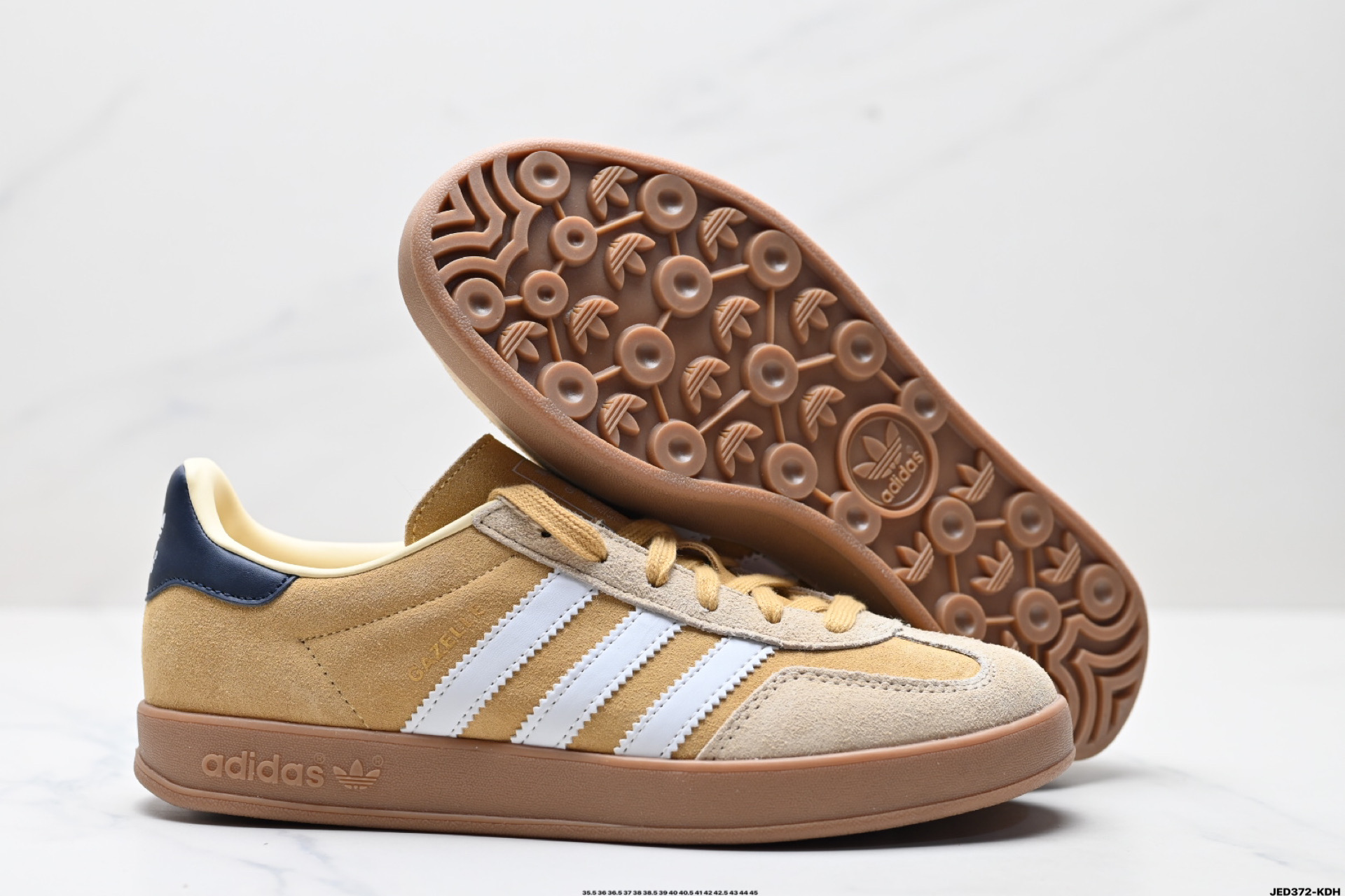 160 adidas Originals Gazelle Indoor 三叶草休闲防滑耐磨低帮板鞋  JI3523