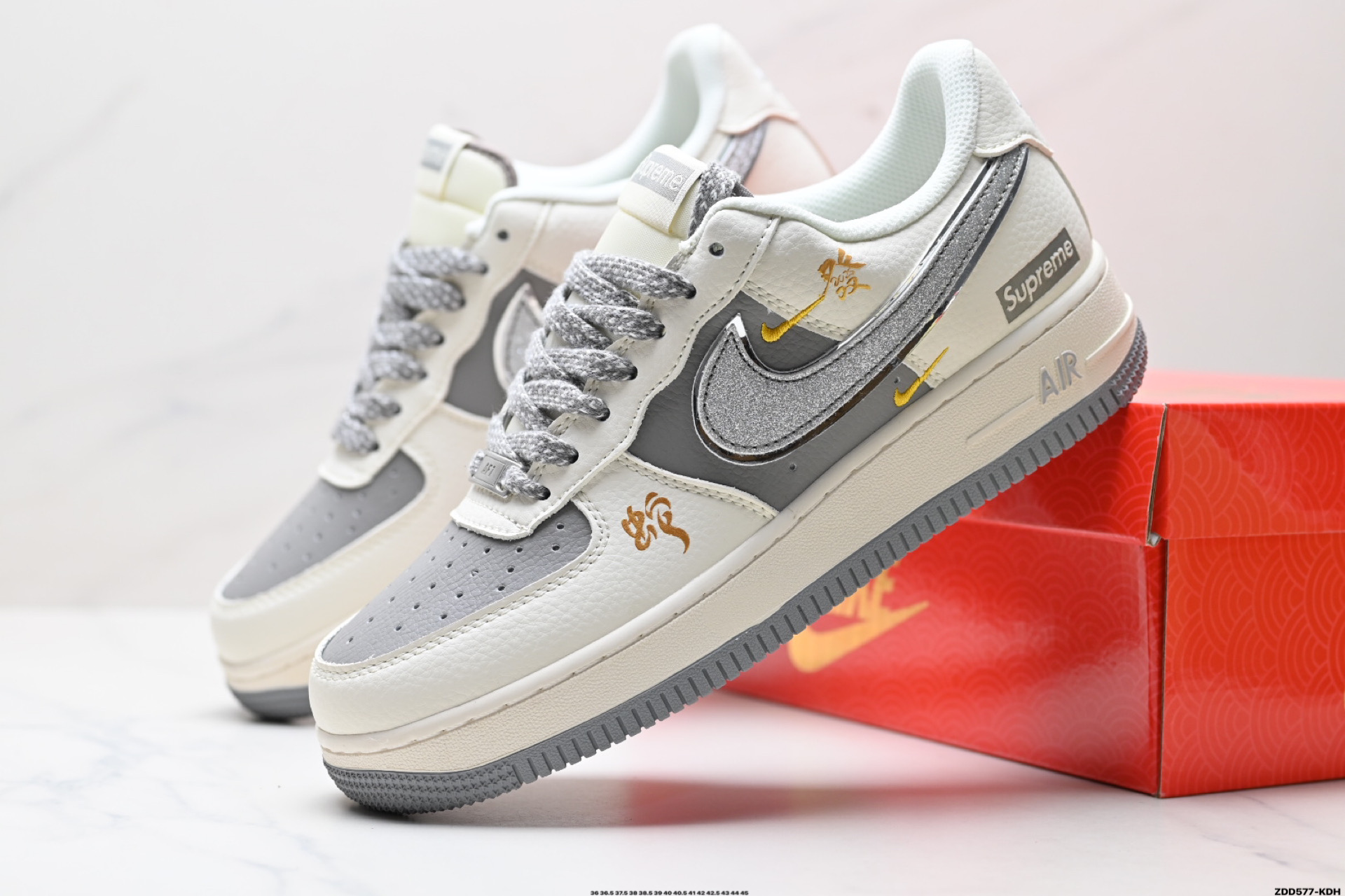 240 NIKE AIR FORCE 1‘07 LV8  QY6818-603