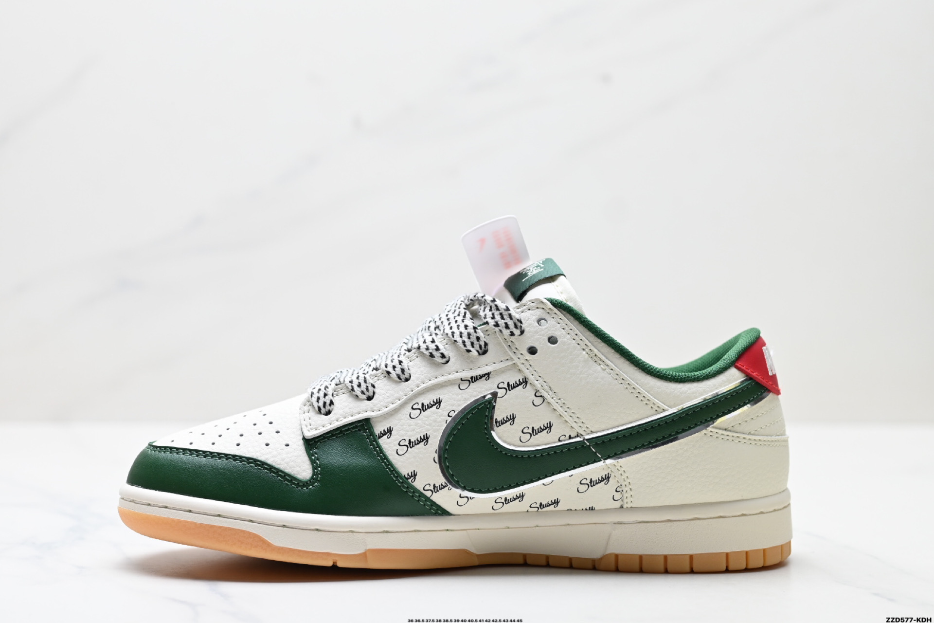 260 NK Dunk Low Retro “DIY高端定制” 低帮休闲运动板鞋  SD6868-101