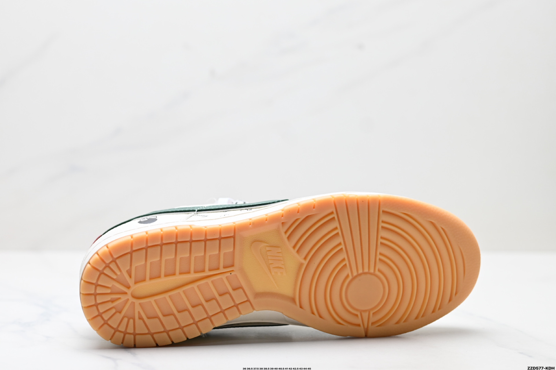260 NK Dunk Low Retro “DIY高端定制” 低帮休闲运动板鞋  SD6868-101