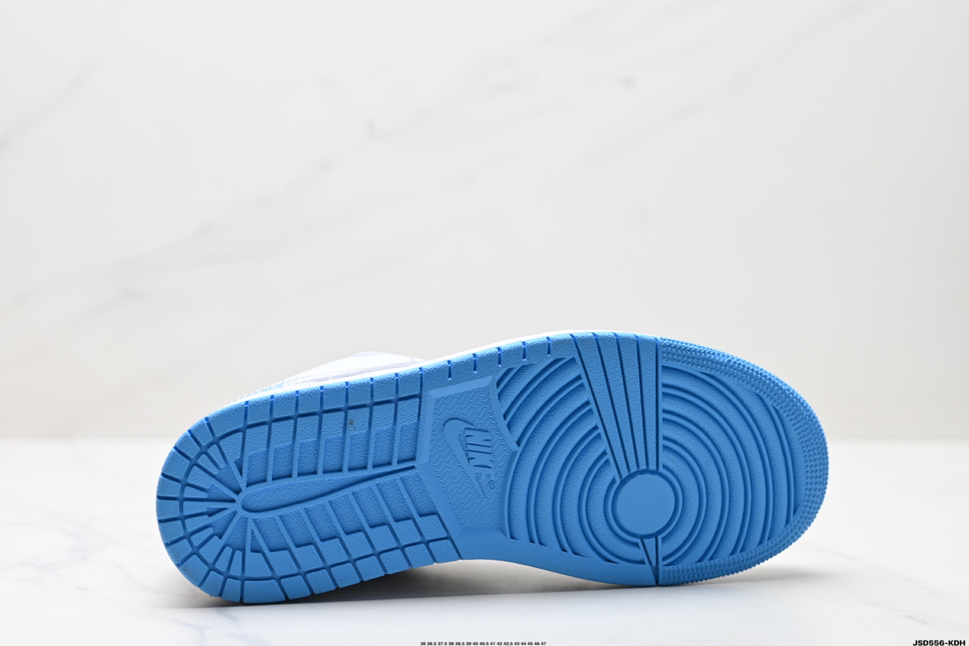 210 Nike Air Jordan 1 Low AJ1乔1低帮休闲板鞋  AO9944-441