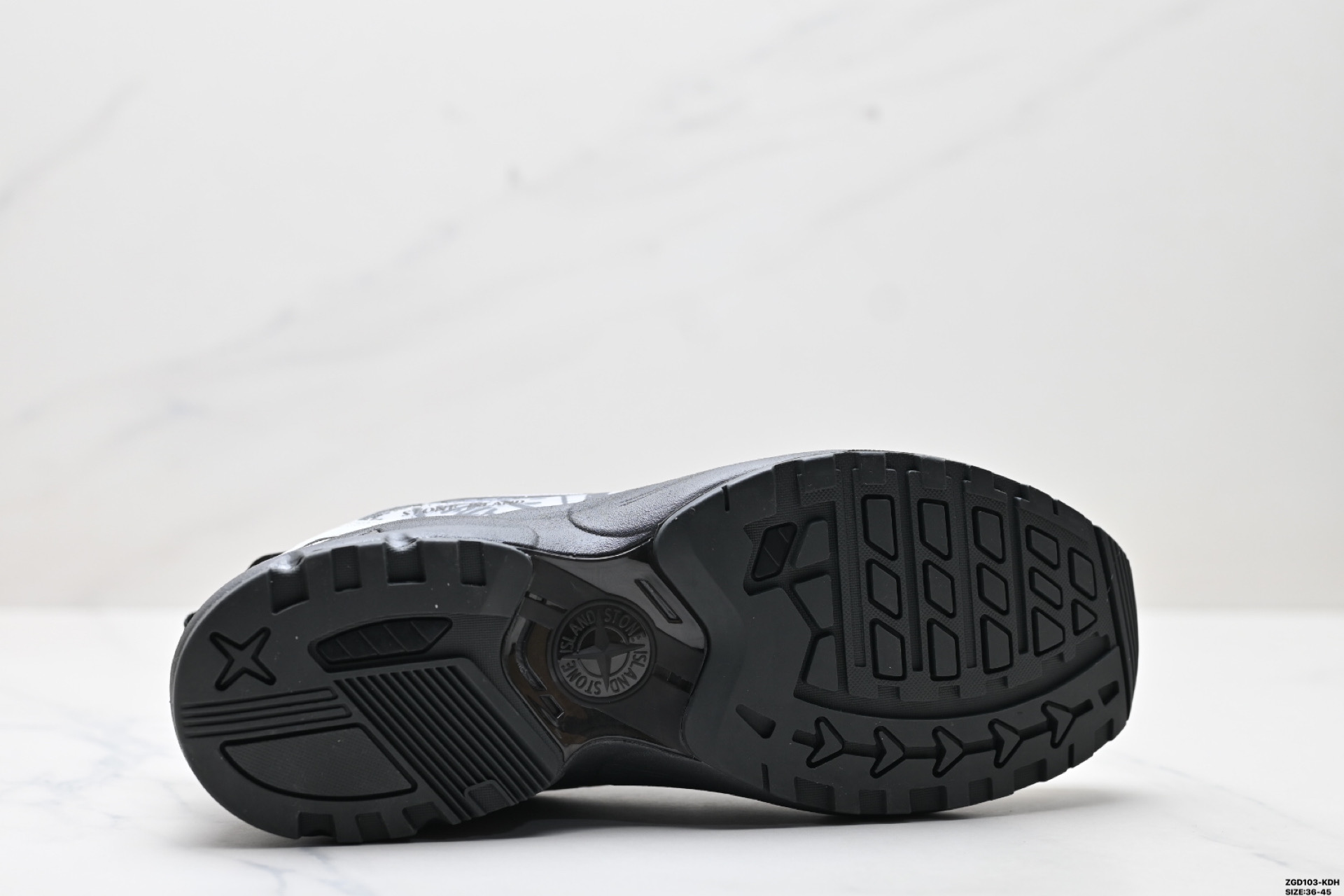 300 STONE ISLAND石头岛 Grime Panelled 舒适时尚 低帮生活休闲鞋